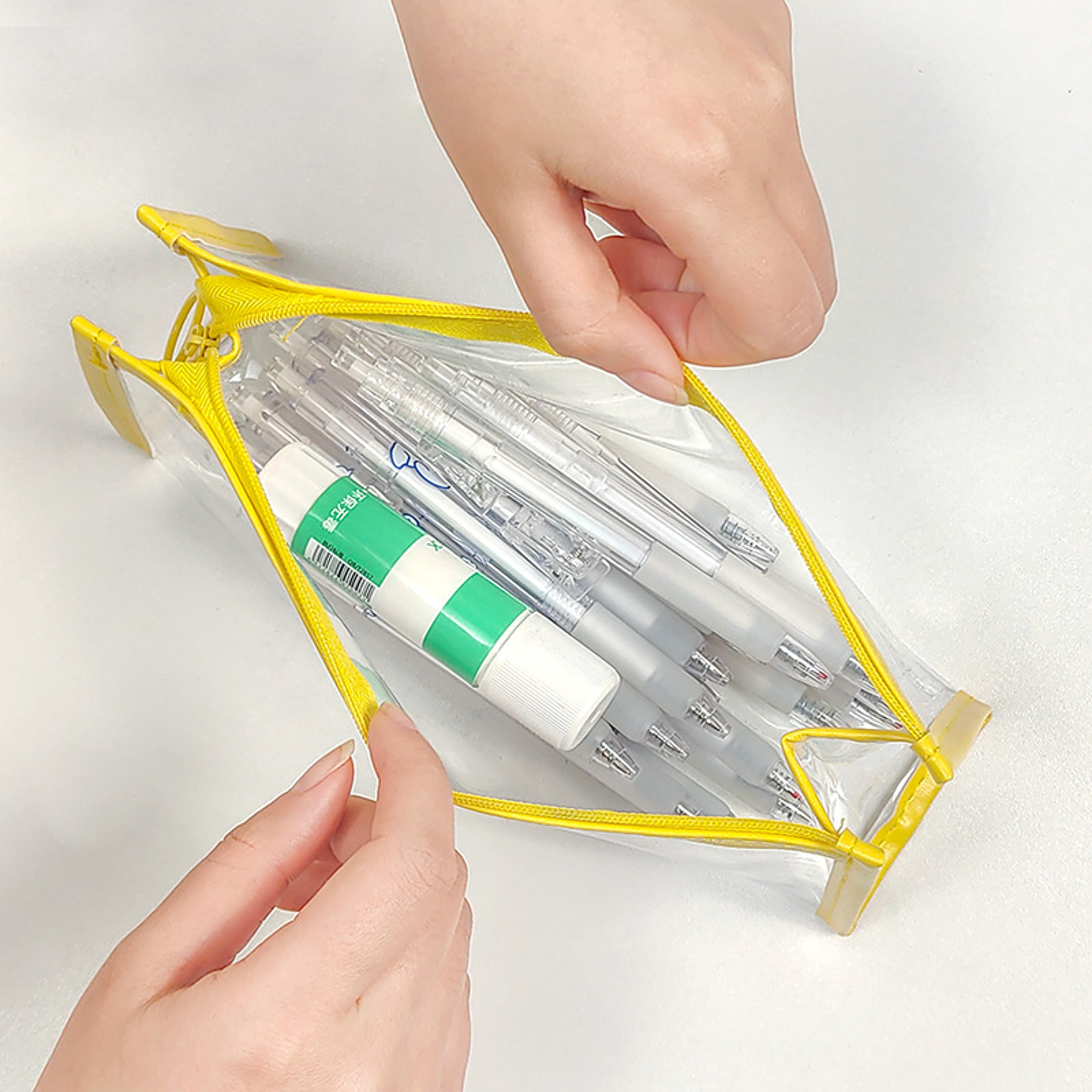 Transparent Large Capacity Pencil Case for Students and Exams with Easy Access Design – view 3