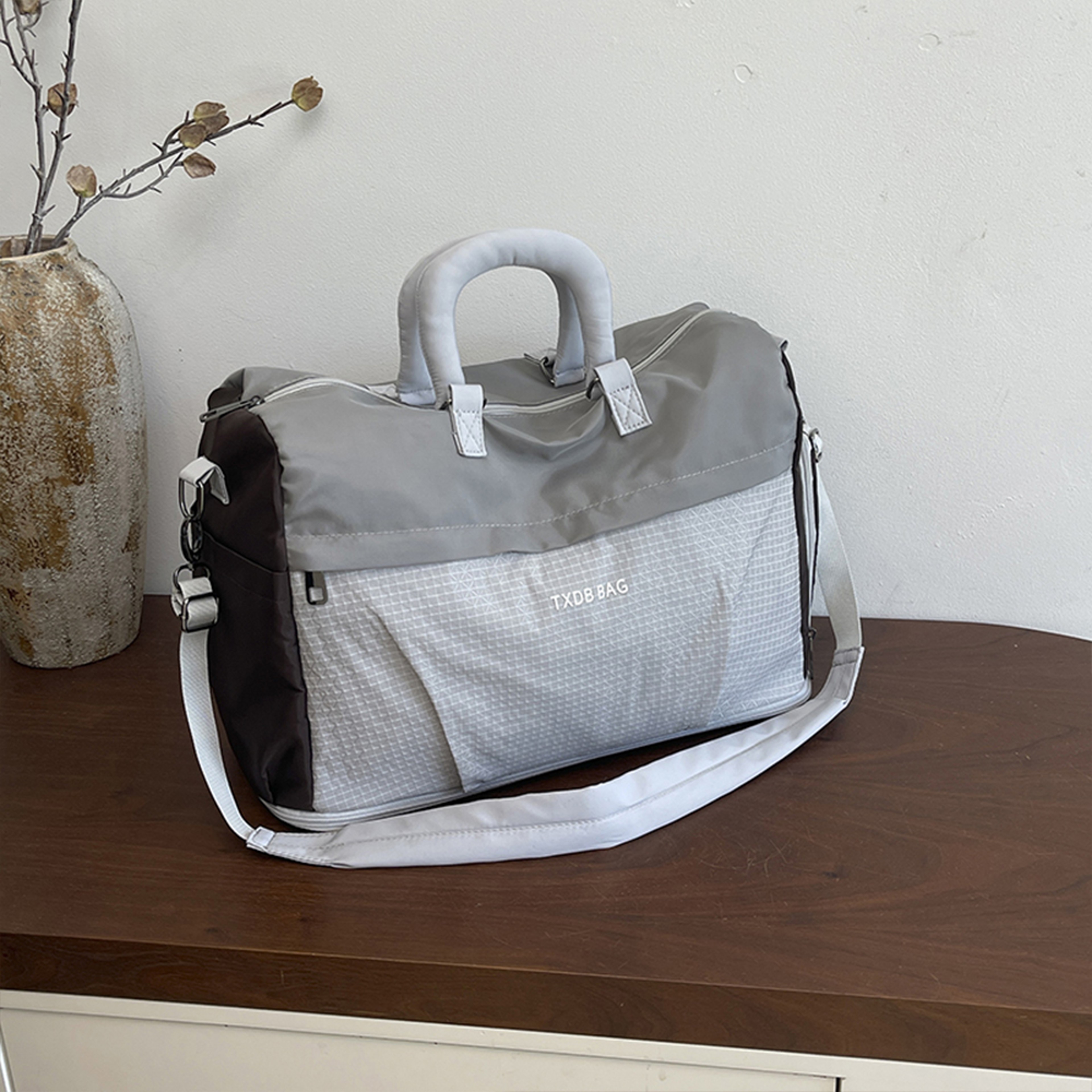 Expandable Weekender Duffle Bag with Detachable Shoulder Strap – view 8