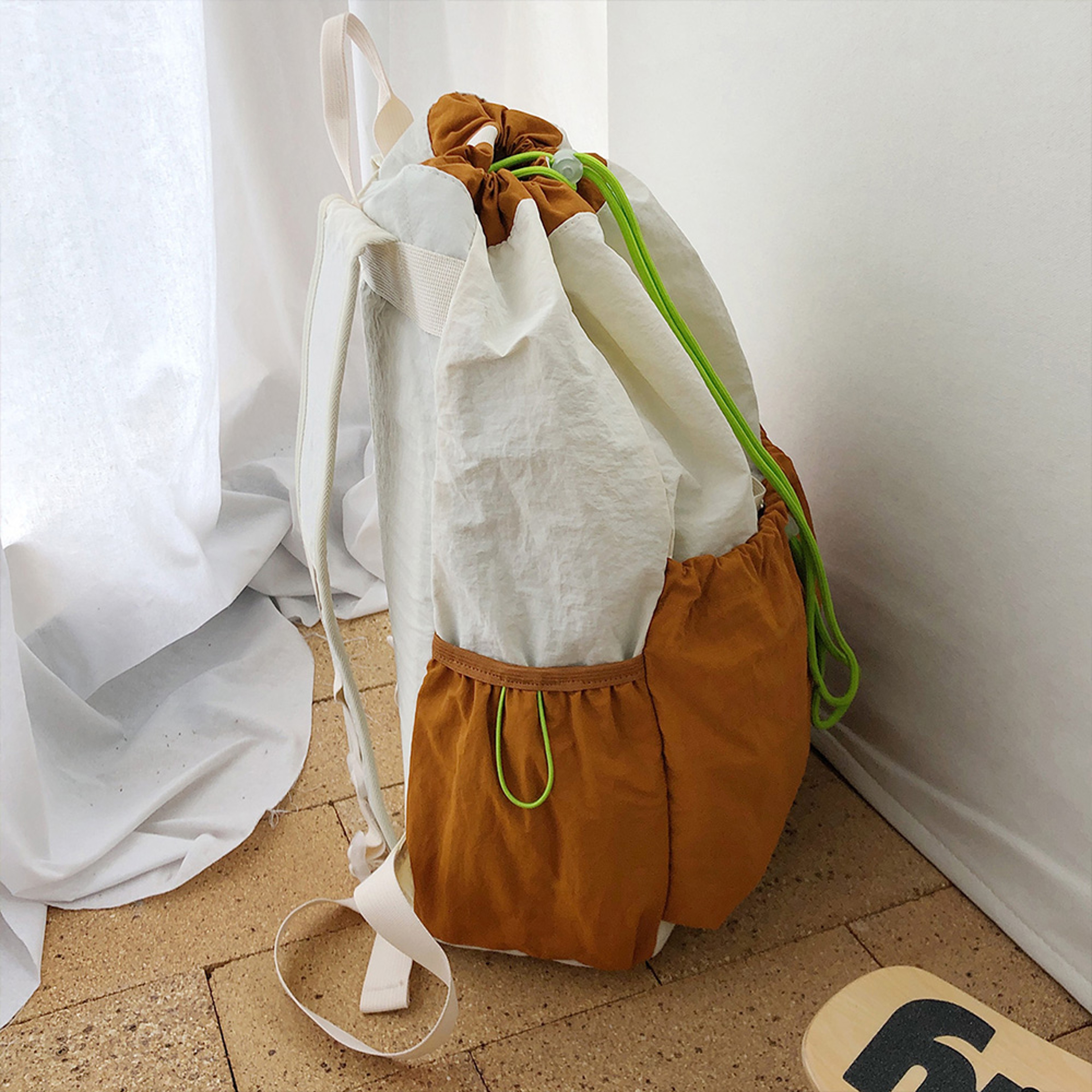 Color Block Drawstring Backpack Lightweight Badminton Backpack for Travel and Sports – view 2