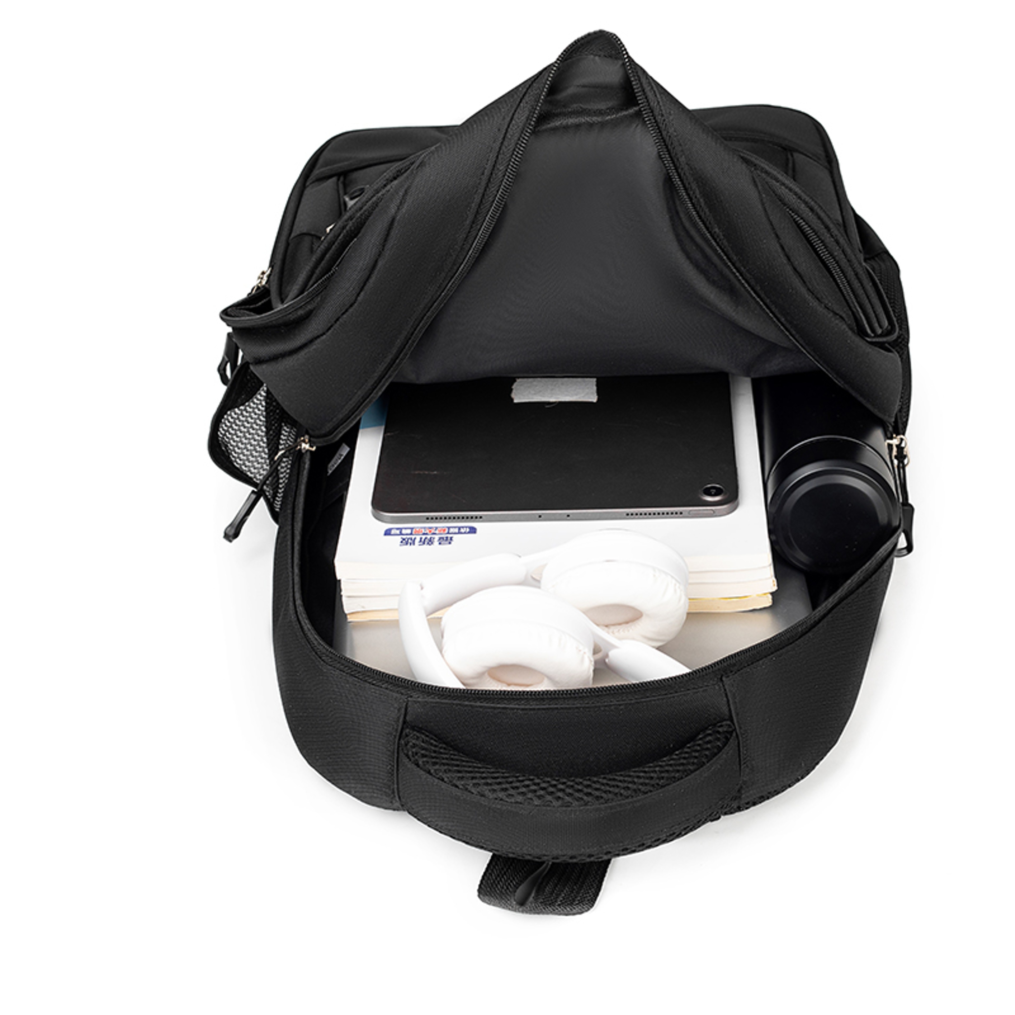 Large Capacity Laptop Backpack For School Travel And Daily Use 3