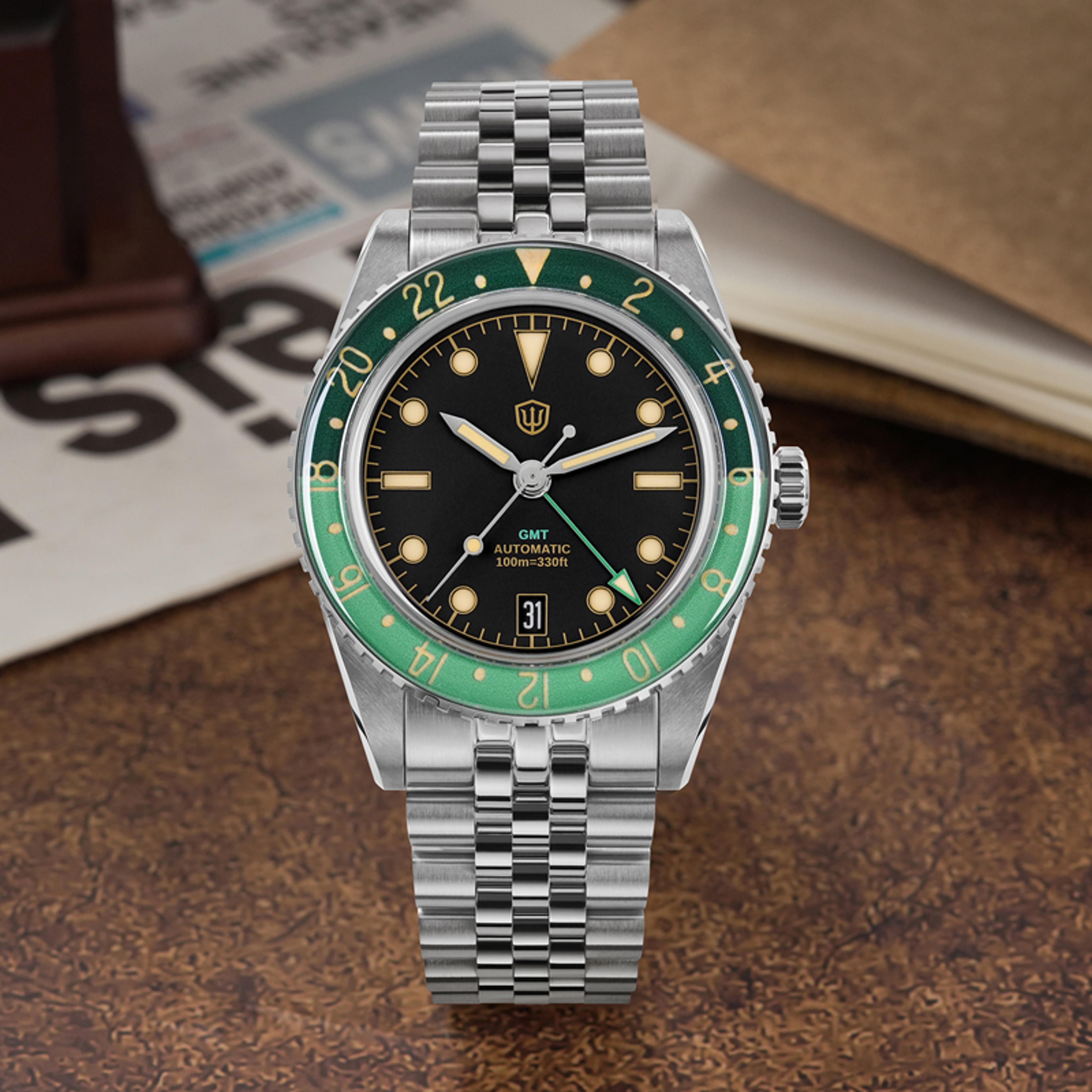 Mechanical GMT Watch With Sapphire Crystal Automatic Movement Luminous Waterproof Design 0