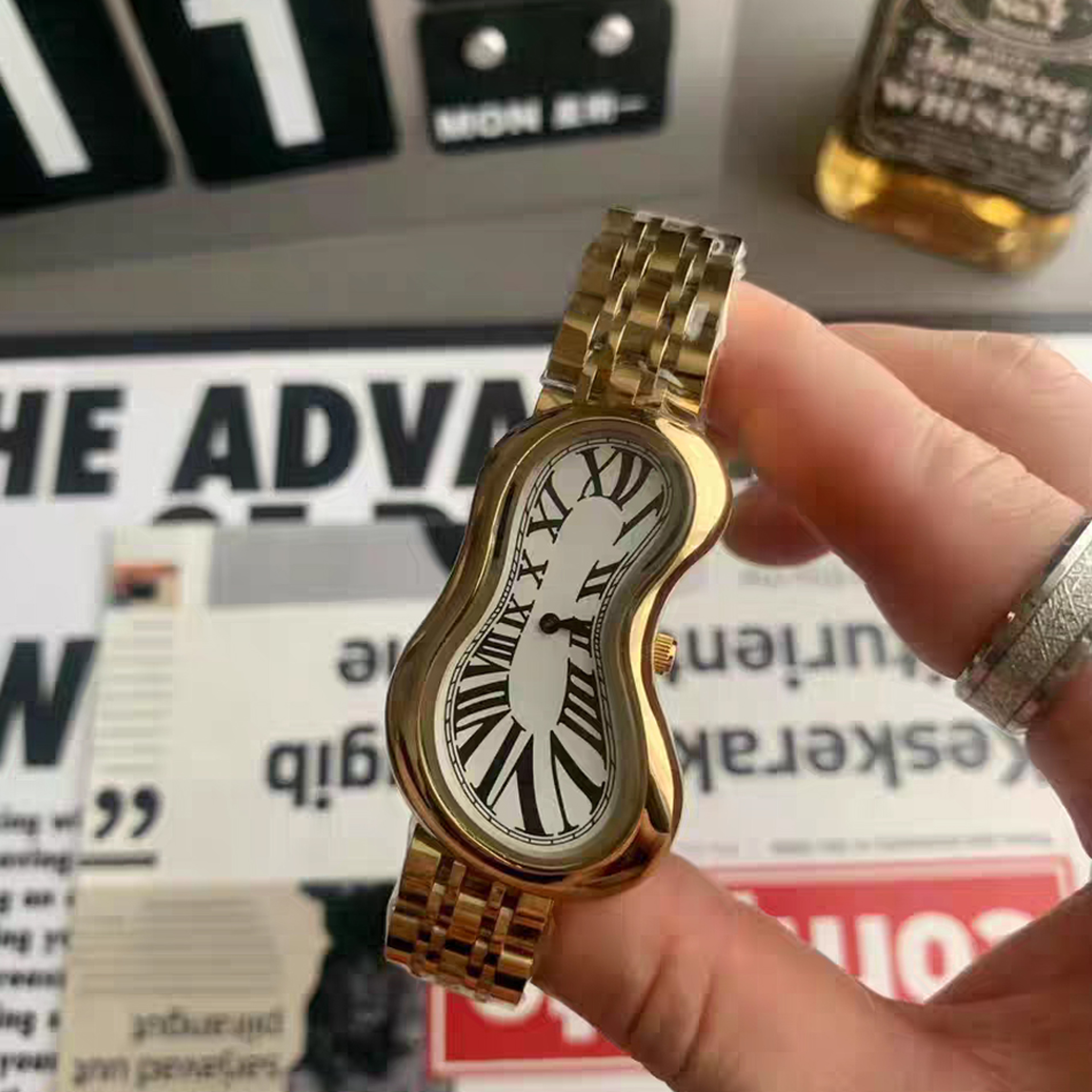 Retro Gold Twisted Quartz Watch for Men Irregular Statement Wristwatch – view 1
