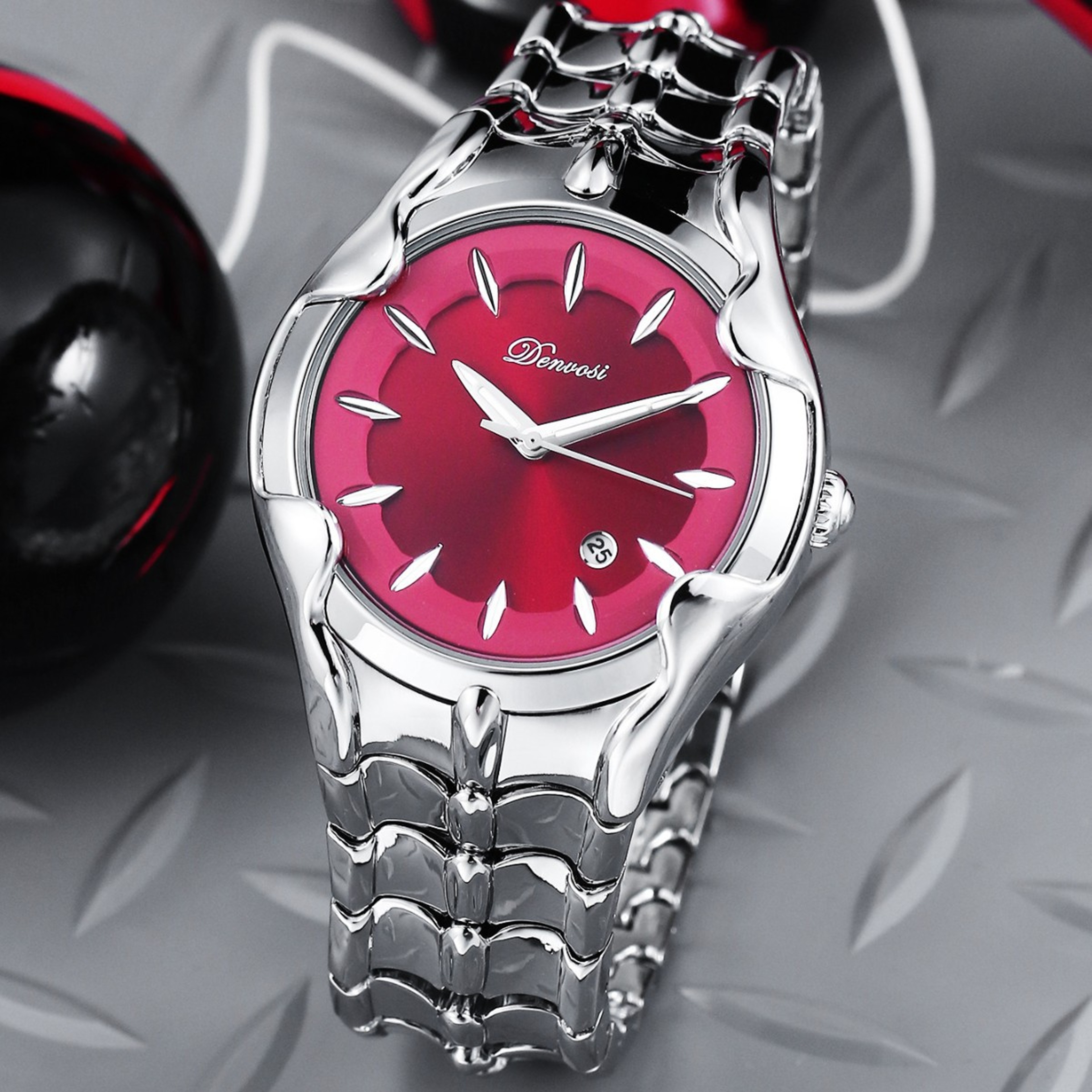 Bright Dial Claw Watch Unisex Silver Quartz Statement Wristwatch 0