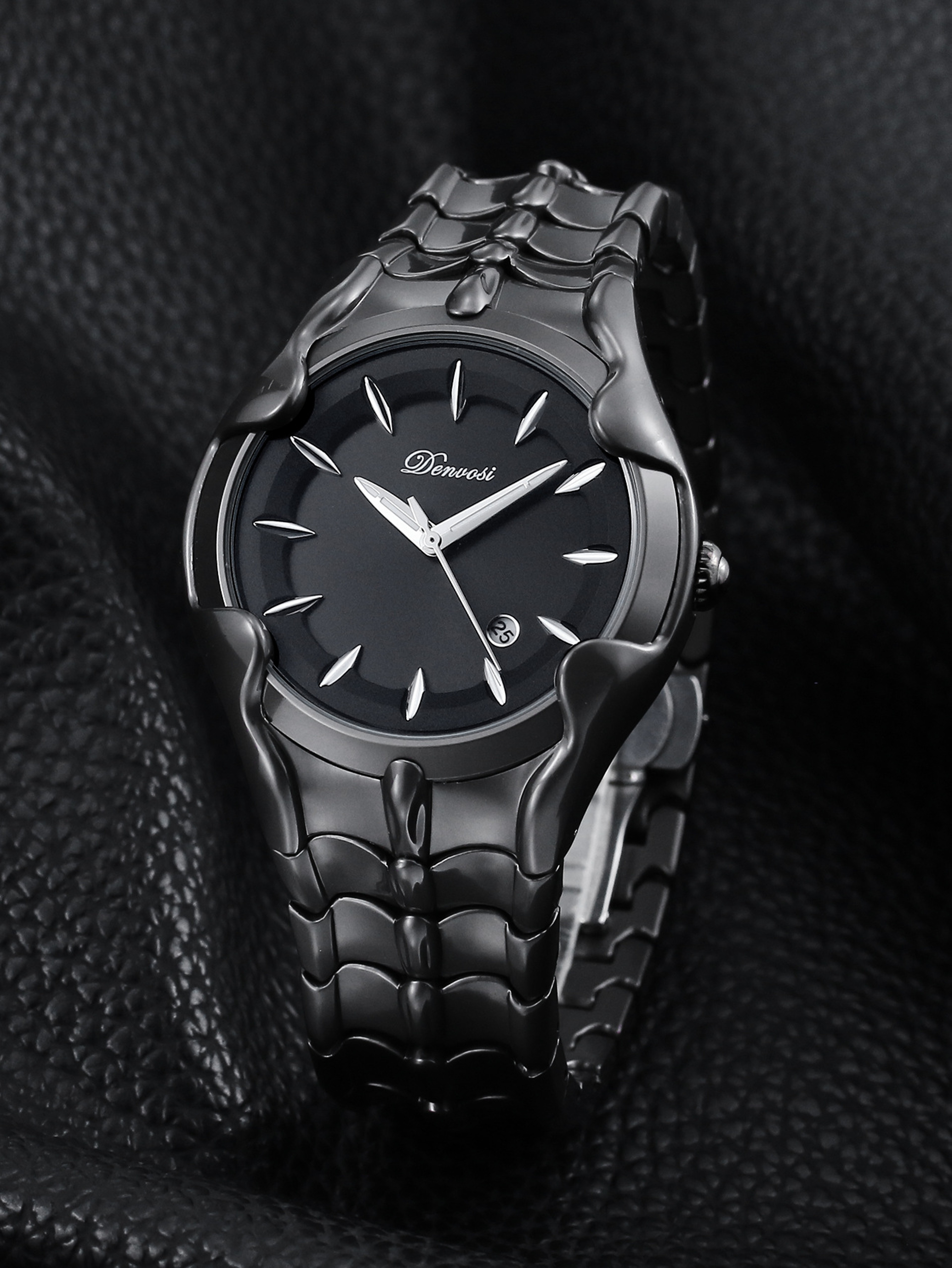 Bright Dial Claw Watch Unisex Silver Quartz Statement Wristwatch 10