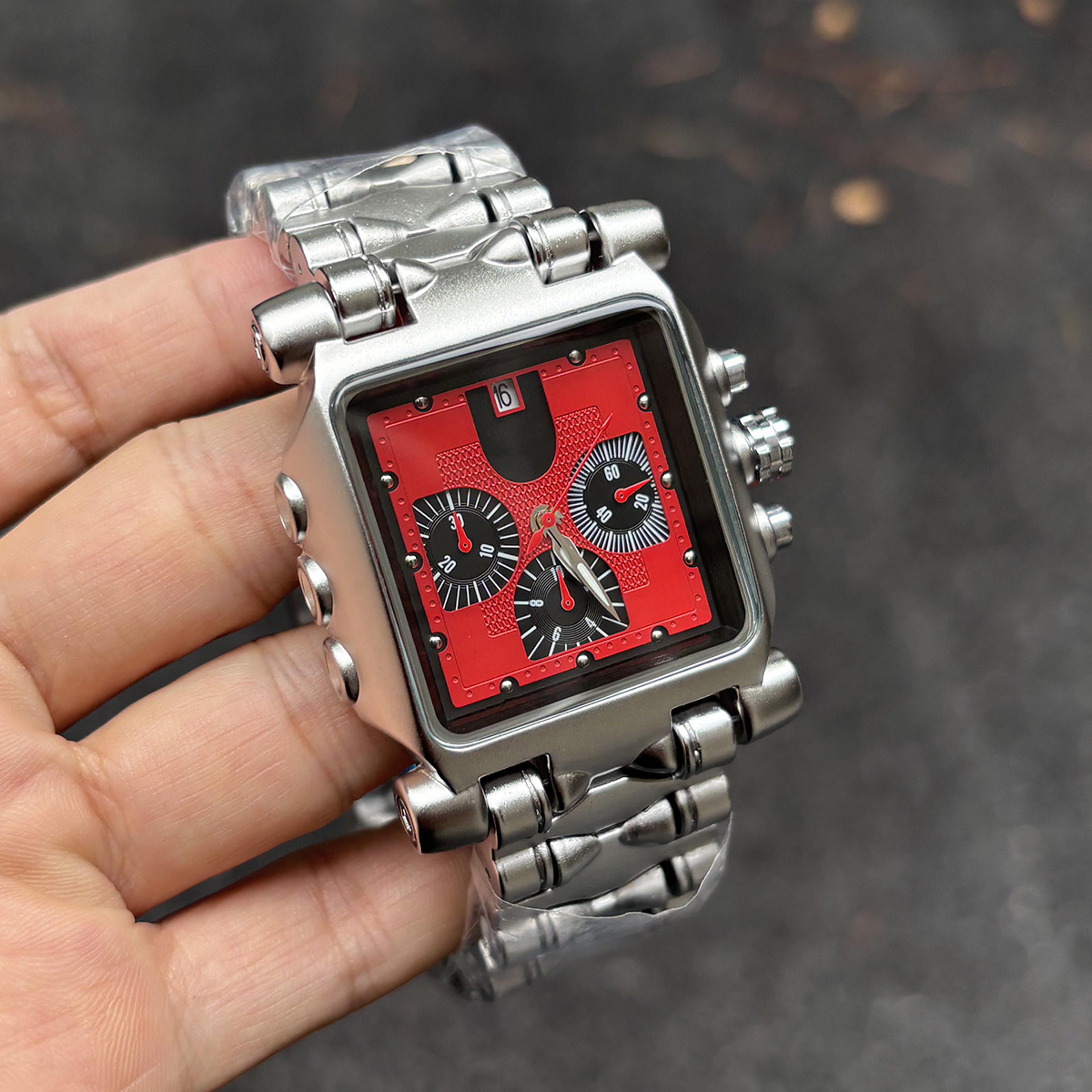 Multifunction Quartz Watch For Men Six Hand Large Dial Retro Statement Watch 9
