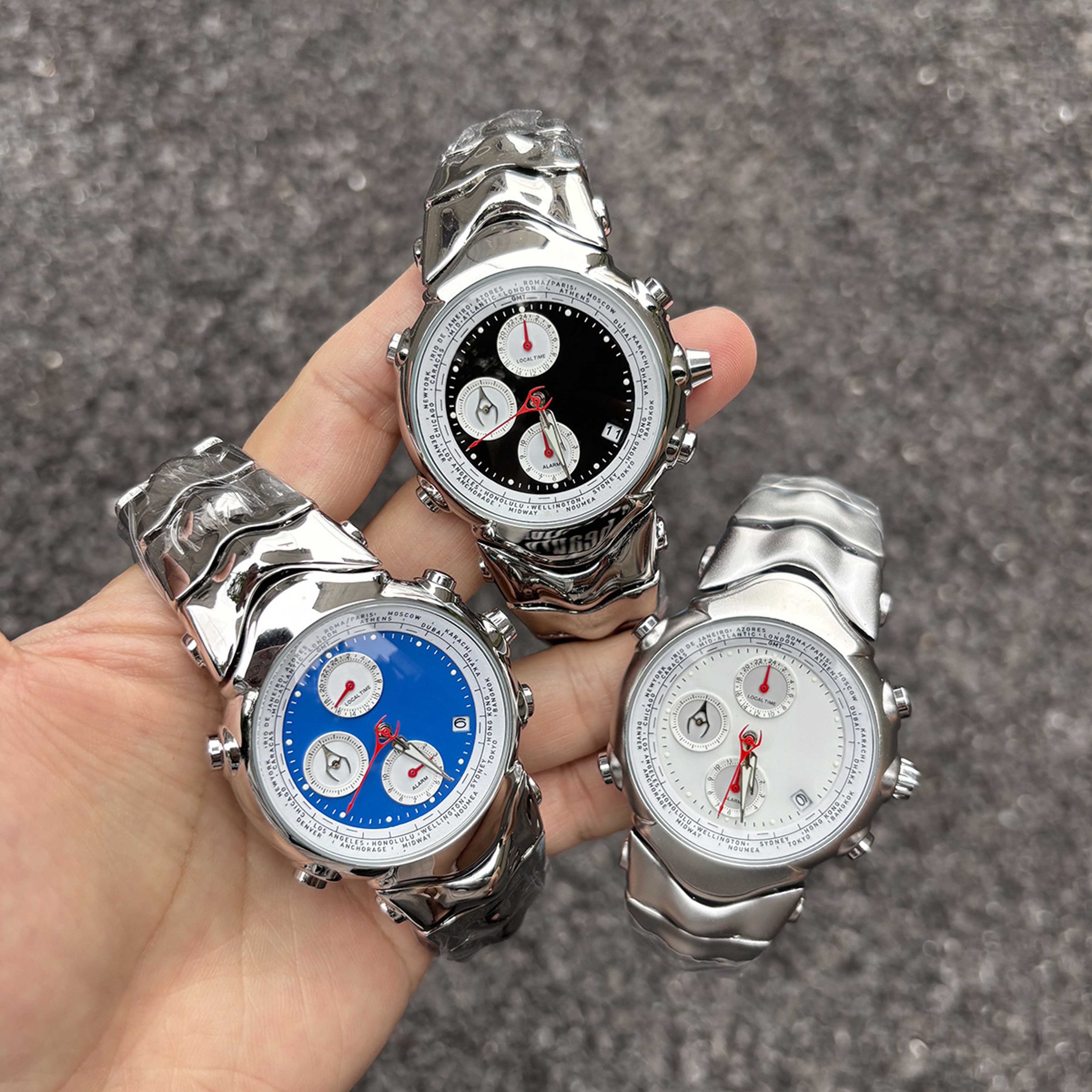 Alien Dial Six Hand Quartz Watch For Men Unique Steel Fashion Wristwatch 0