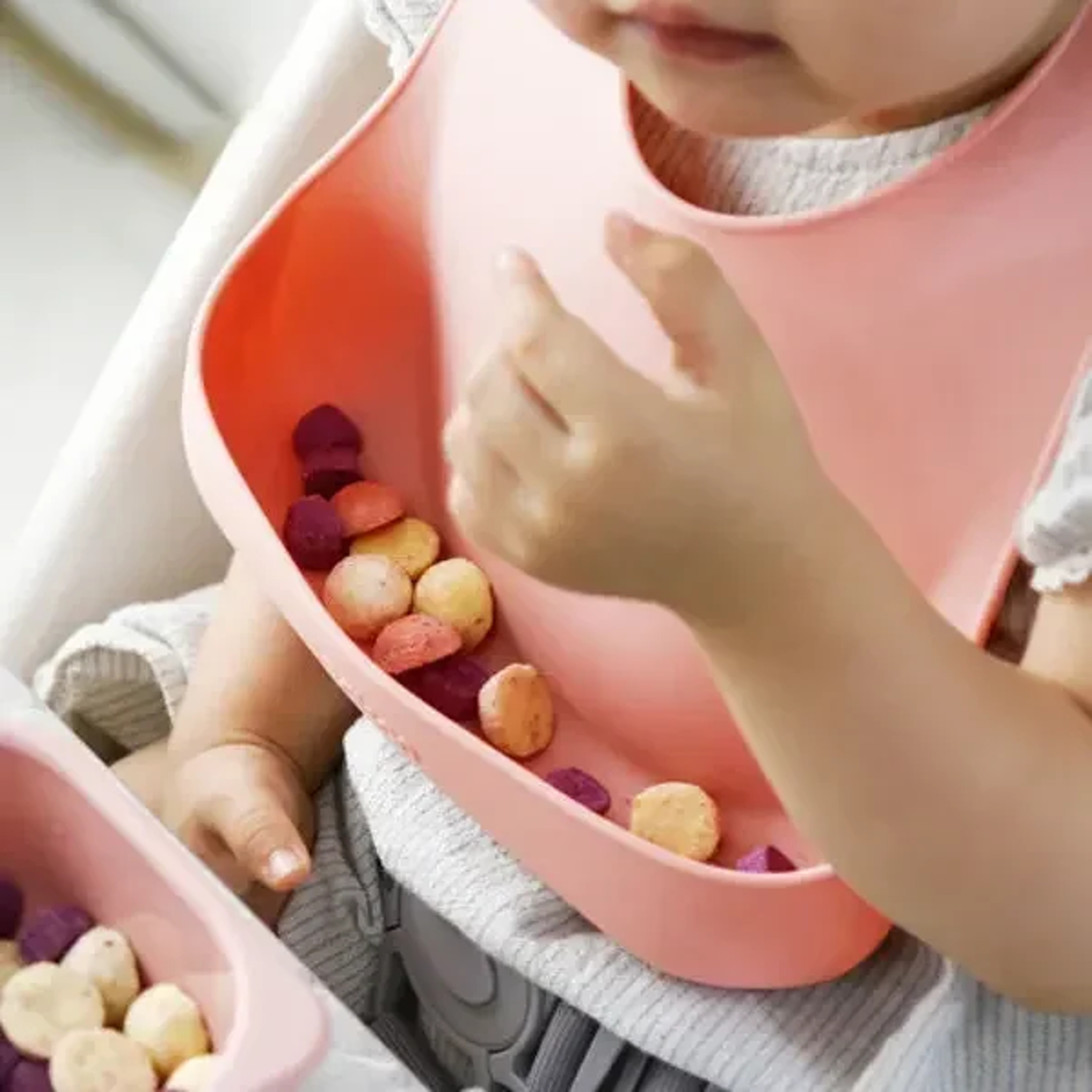Silicone Baby Feeding Set With Suction Plate Straw Cup And Wooden Utensils 1