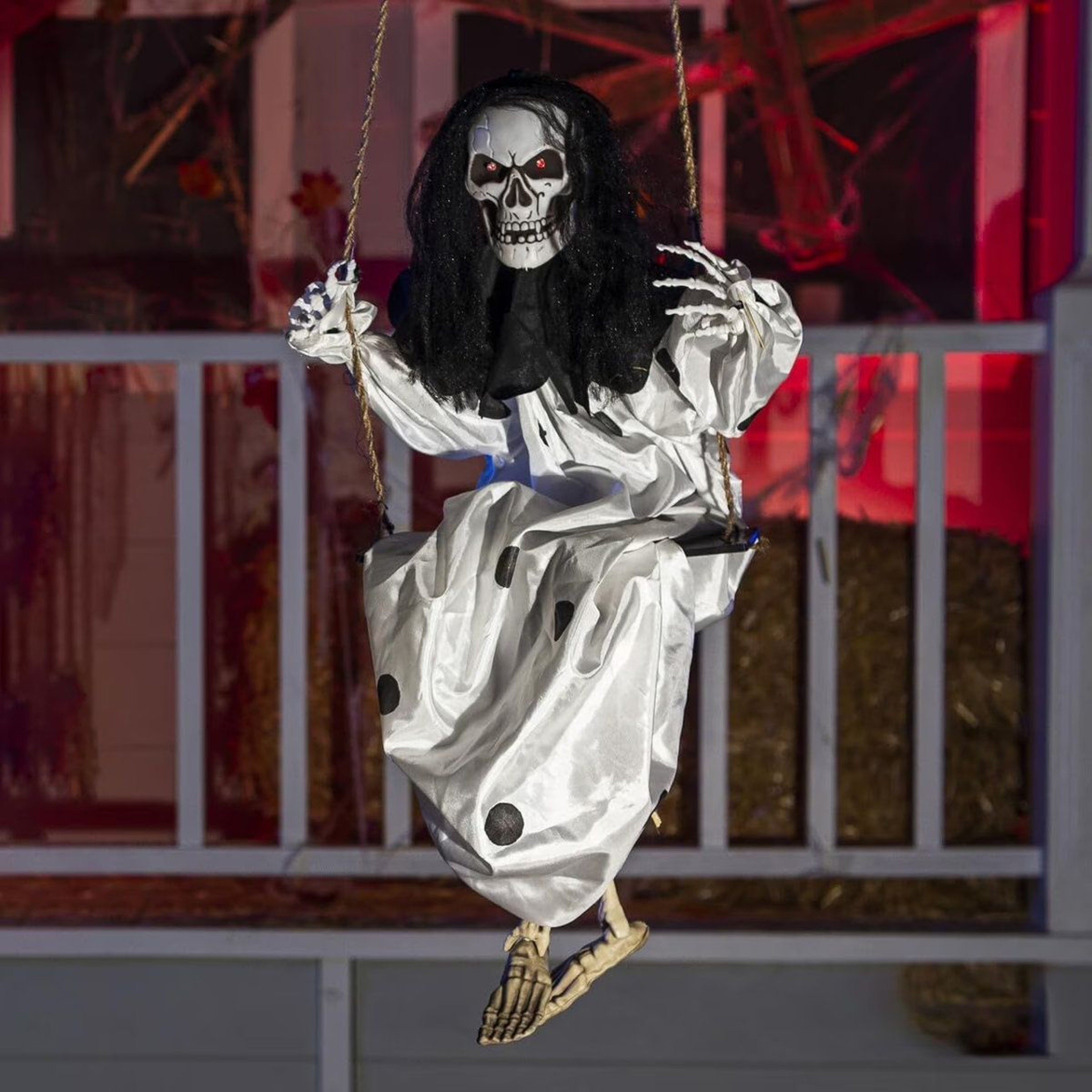 Hanging Halloween Ghost And Skeleton Decorations With LED Glowing Eyes 2