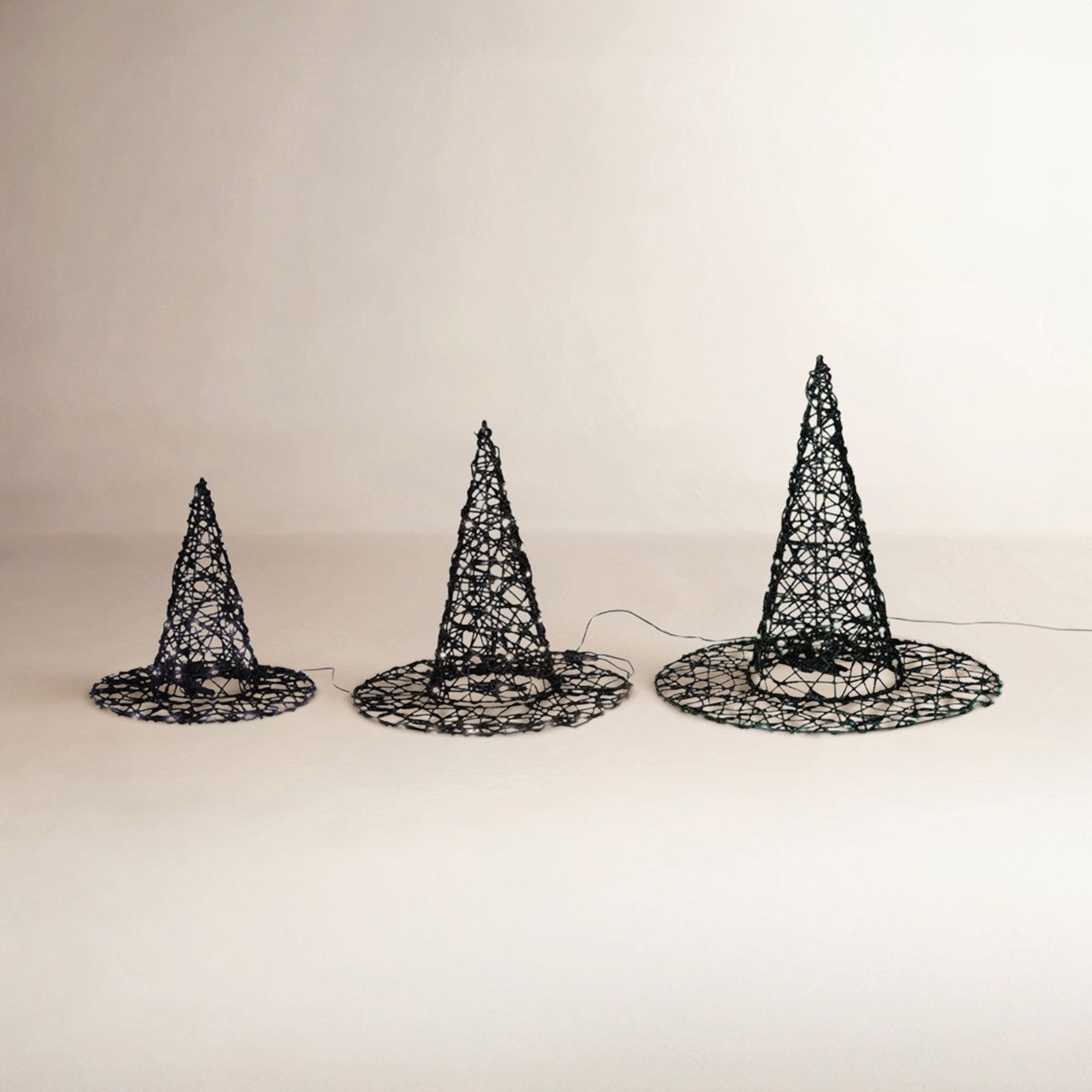 Black Halloween LED Witch Hat Outdoor Decorative Light 0