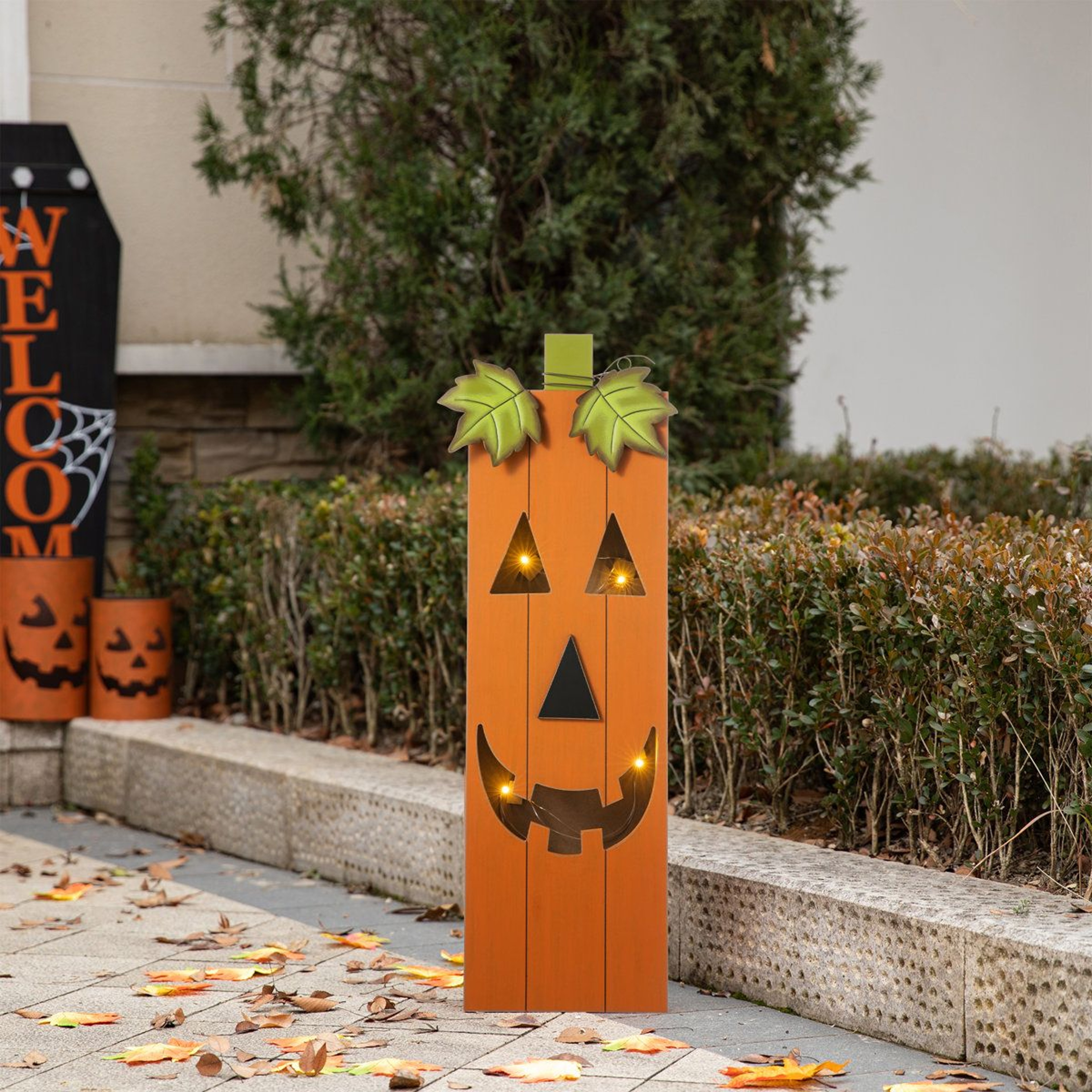 Halloween Jack O Lantern Wooden Decoration With Warm White LED Lights 4