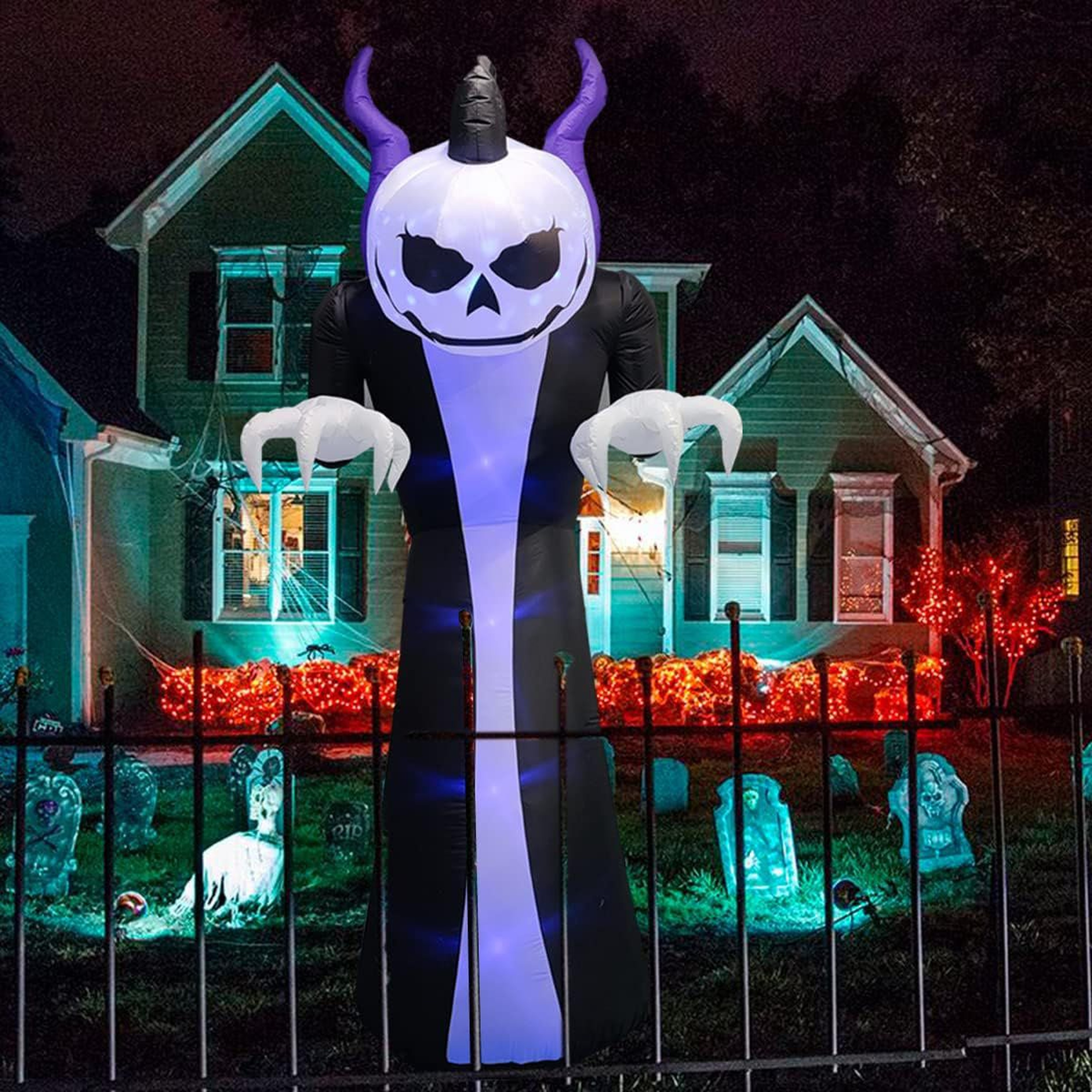 Inflatable Halloween Outdoor Decoration With LED Lights 4