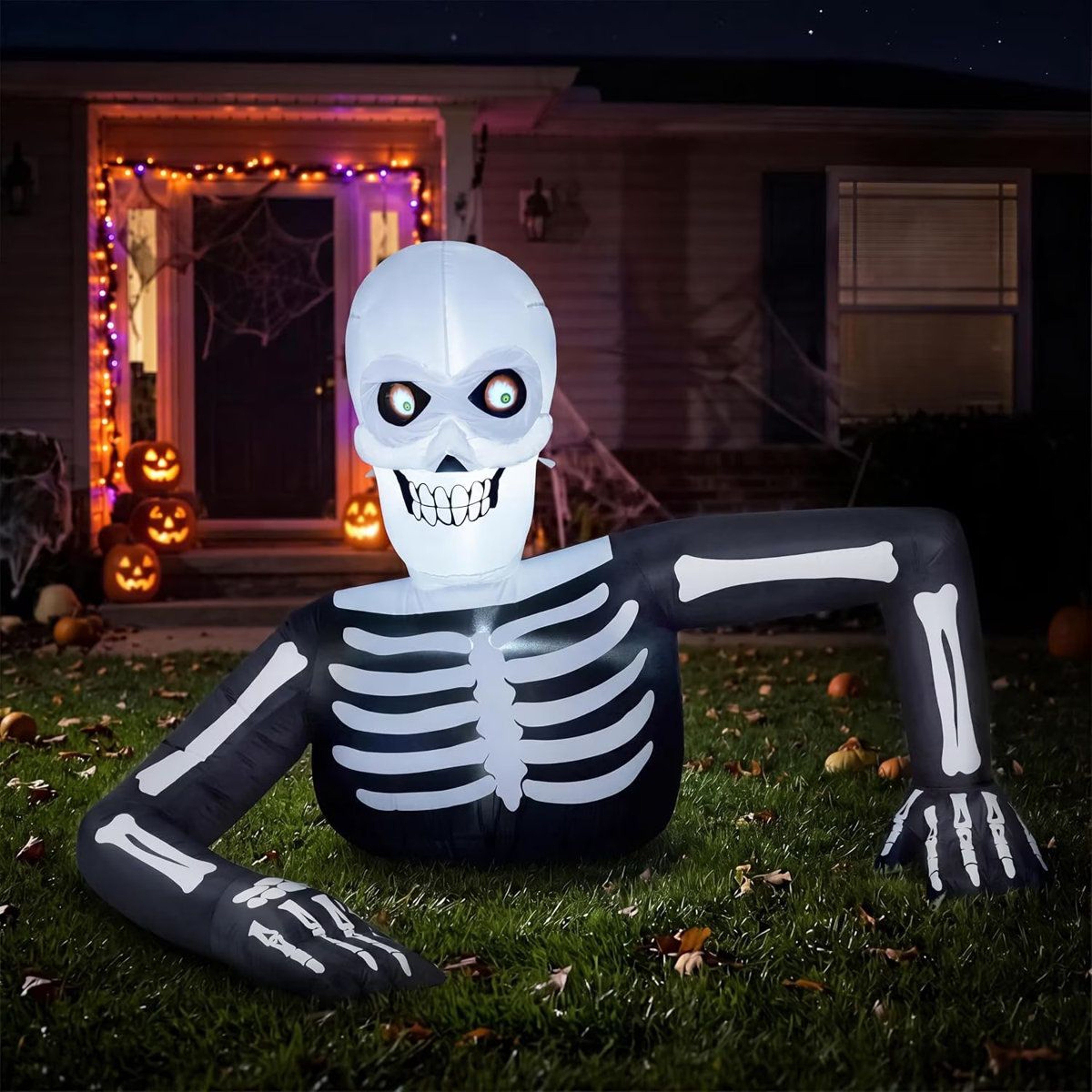 Long Skeleton Halloween Inflatable Decoration With Projector Eyes 0