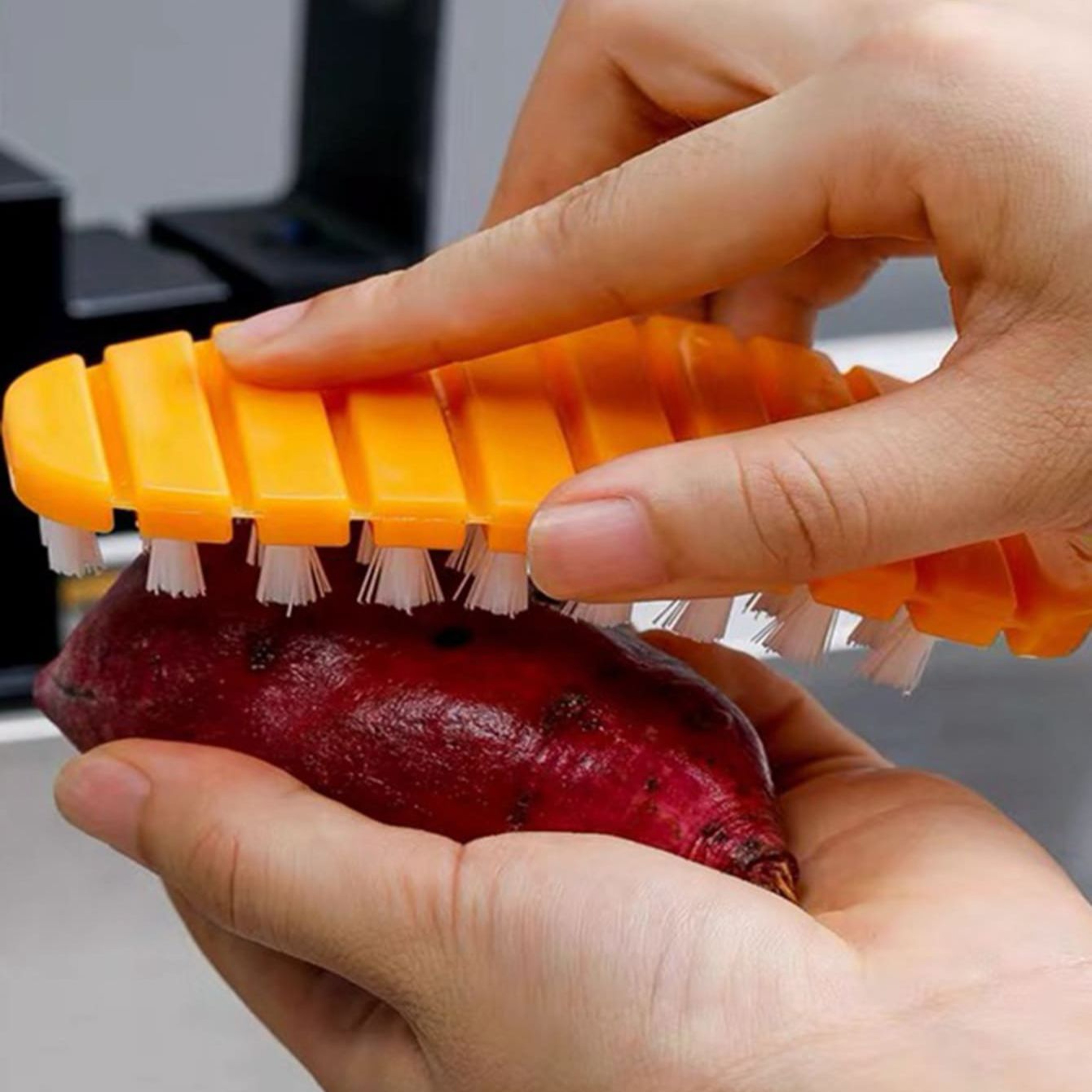 Flexible Vegetable Cleaning Brush for Fruits, Vegetables & Kitchen Produce Washing – view 3