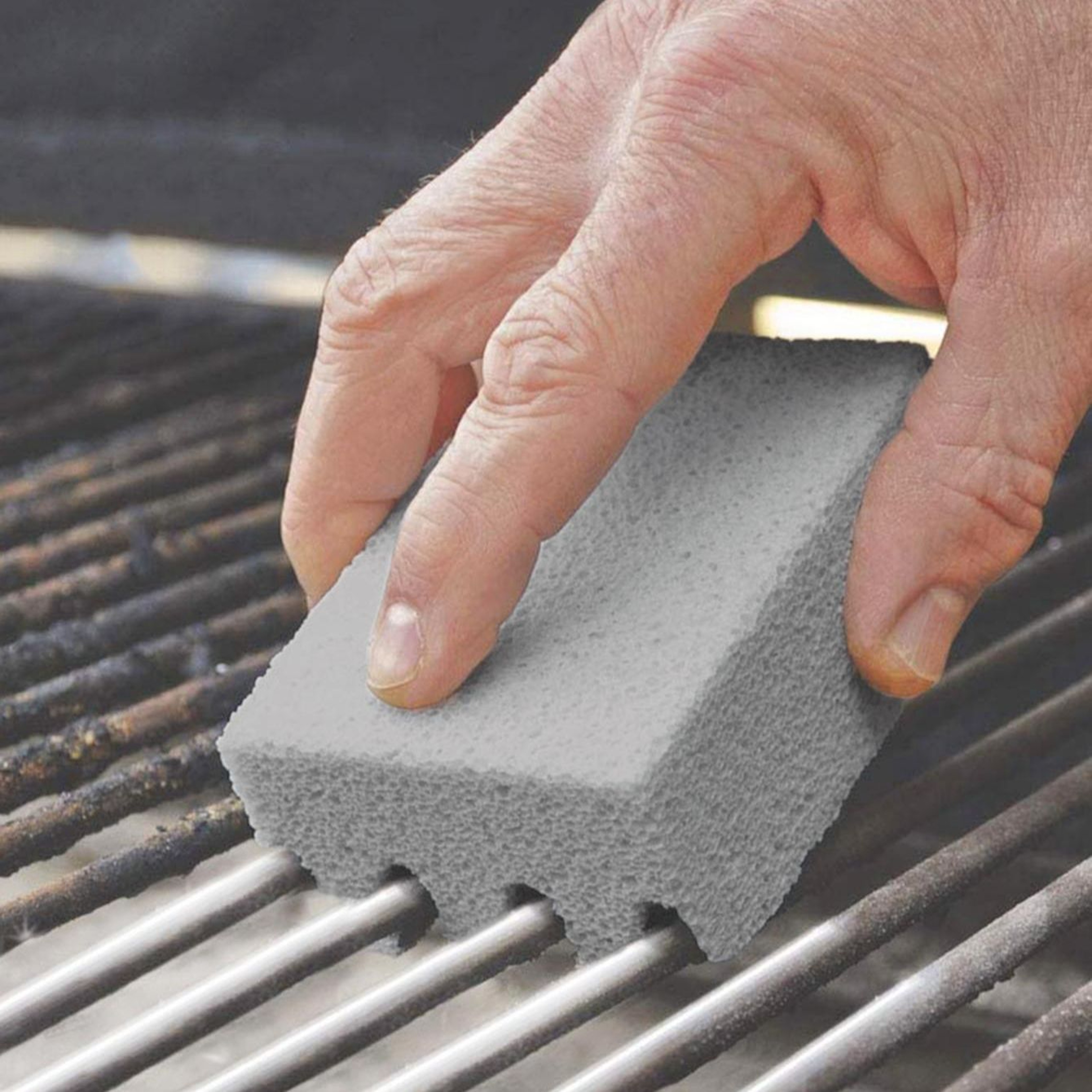 BBQ Grill Cleaning Stone Reusable Grill Cleaning Brick for Grease and Carbon Buildup – view 1