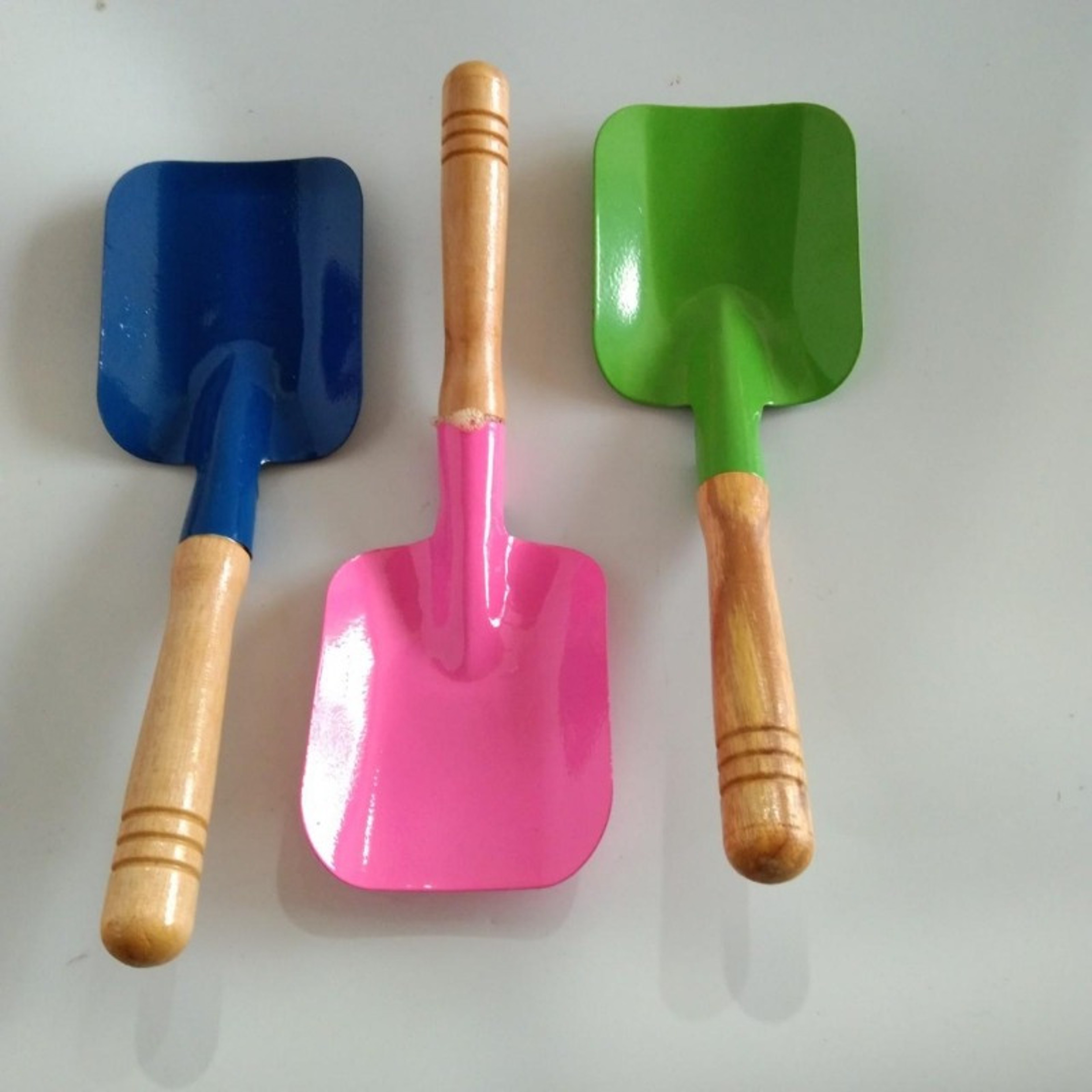 Mini Garden Shovel Hand Trowel for Planting, Digging & Potting Garden Spade Tool – view 1