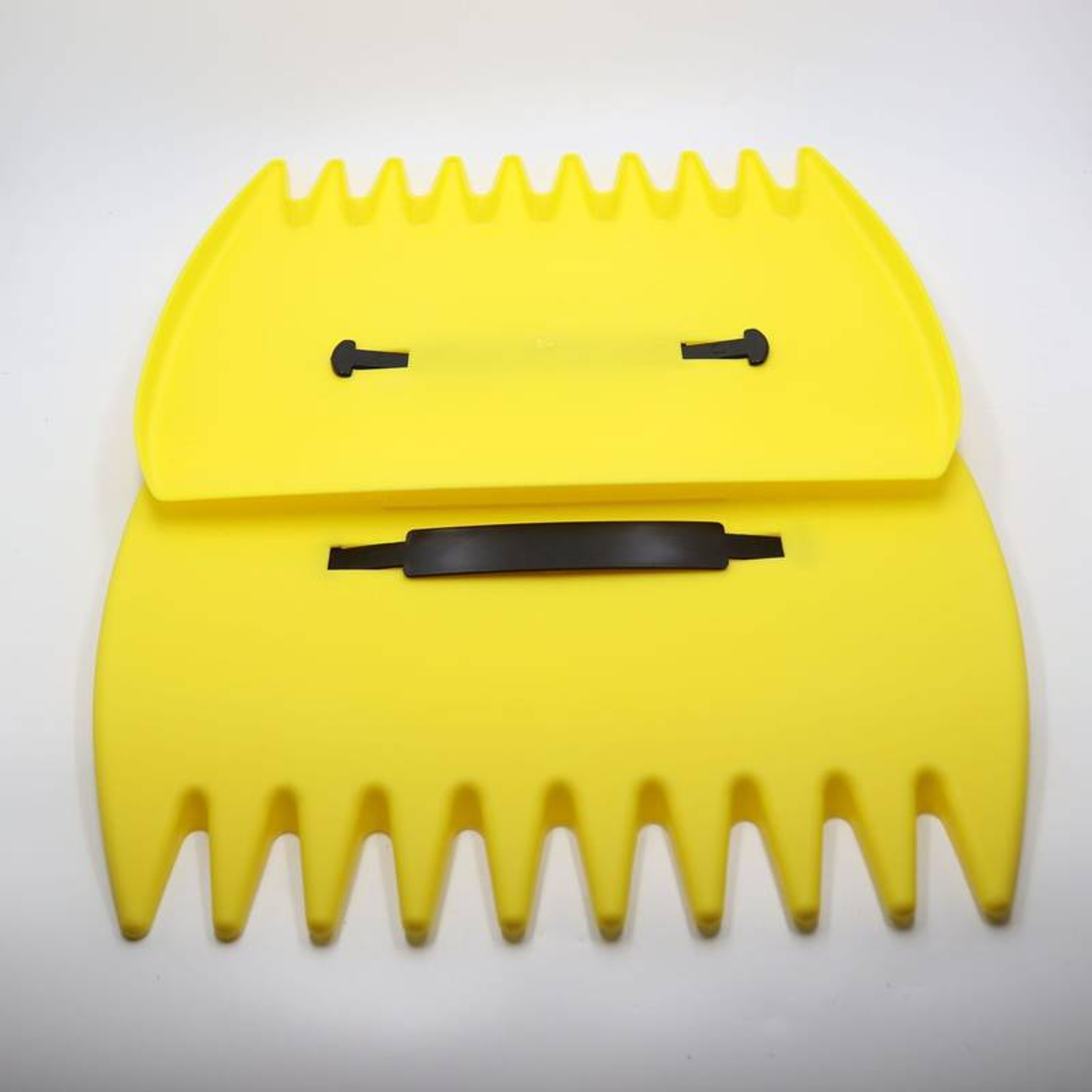 Leaf Rake Scoops Garden Leaf Grabber Yard Cleanup Tool 4