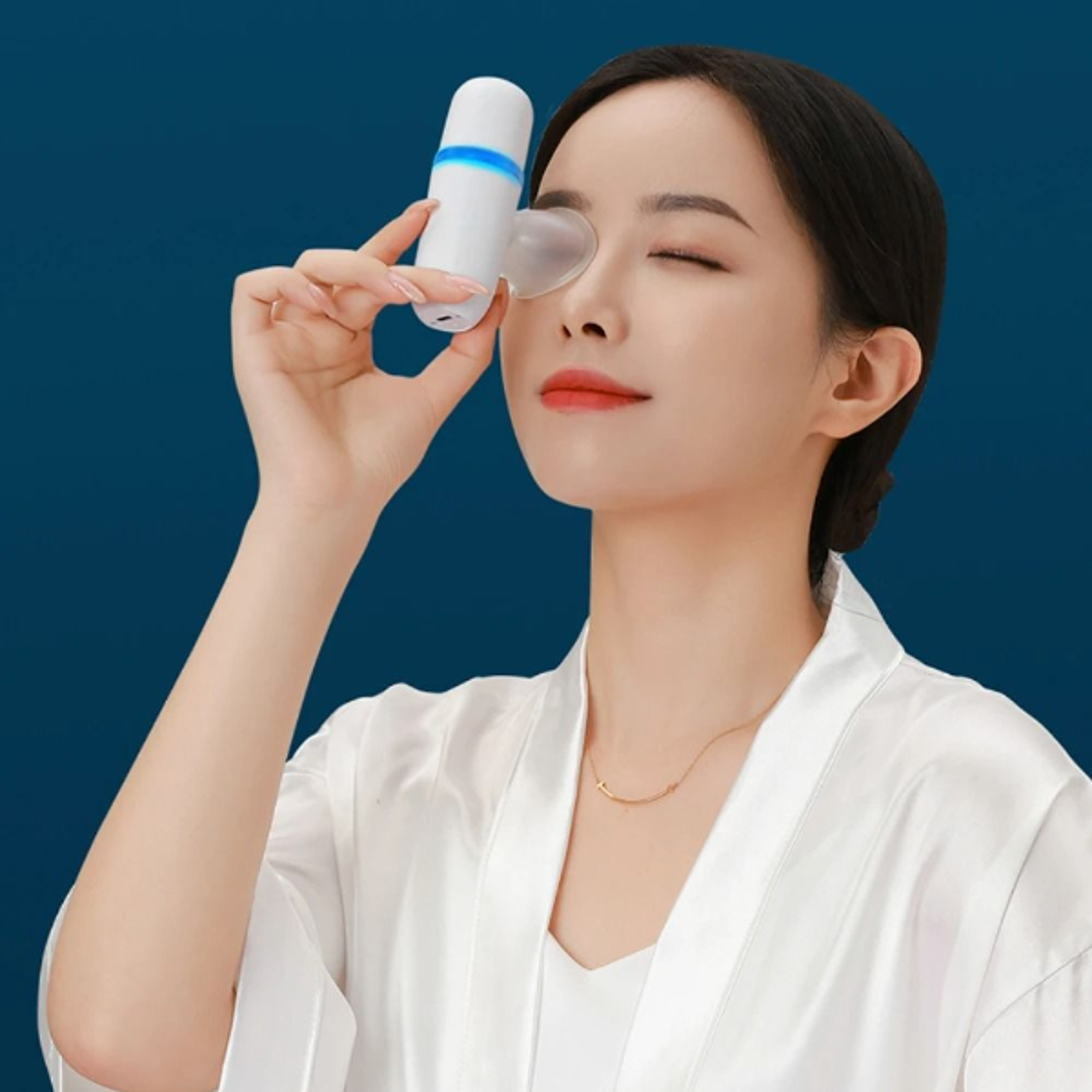 Portable Heated Eye Steamer for Dry Eye Relief Mini Eye Mister Nano Mist Moisturizing Eye Care Devic