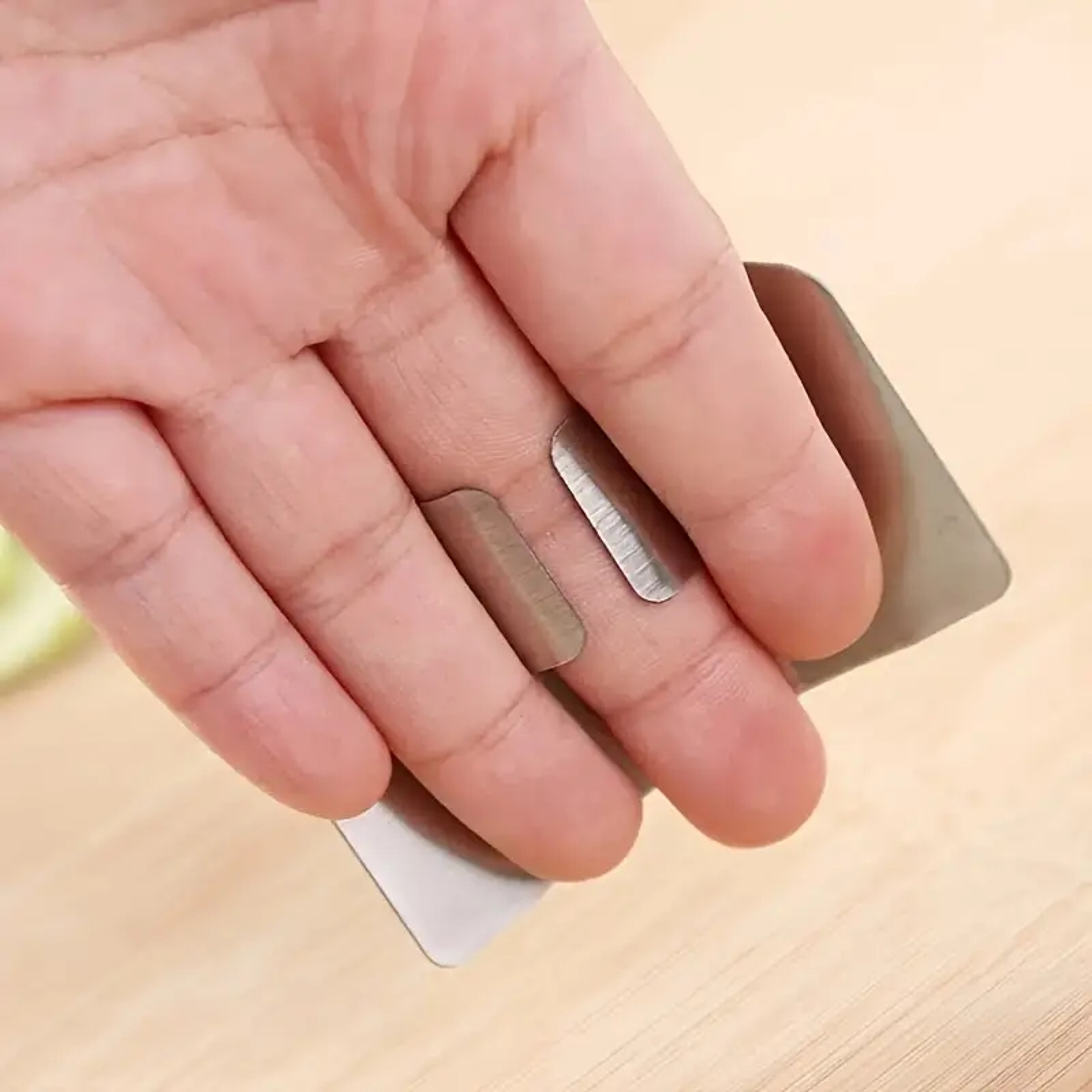 Safe Slice Stainless Steel Finger Guard For Vegetable Cutting And Kitchen Prep 3