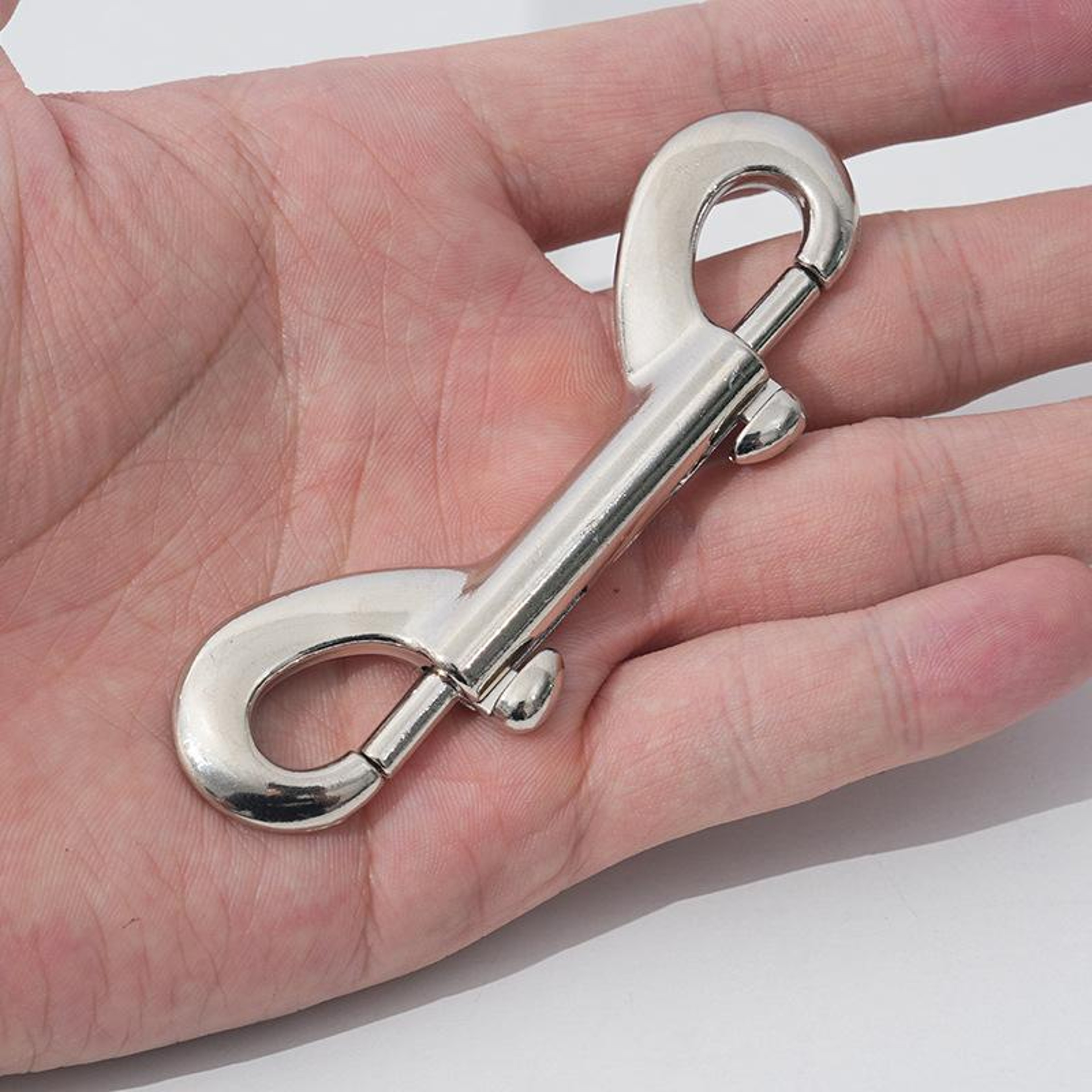 Heavy Duty Double Ended Scuba Hook Zinc Alloy Quick Release Carabiner Clip for Keys, Gear & Dog Leashes – view 1