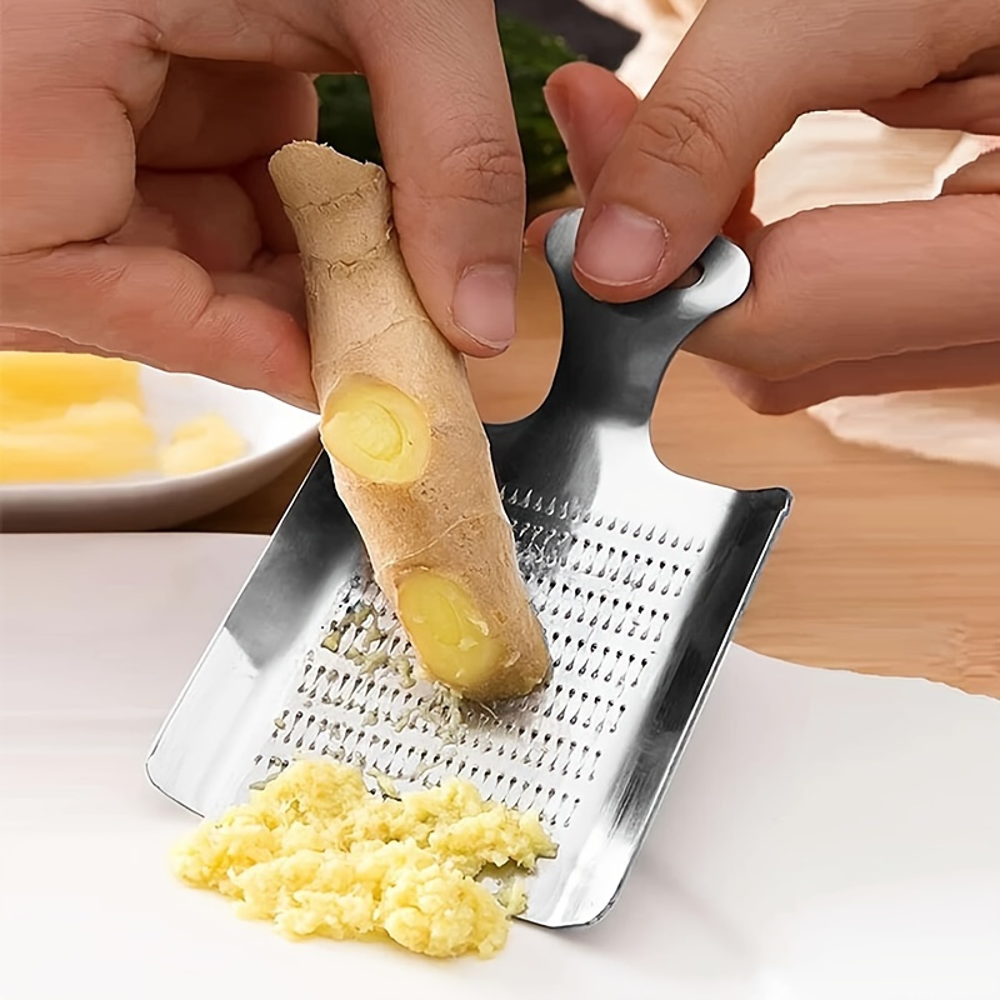 Premium Stainless Steel Garlic  Ginger Grater For Fast Food Prep 0