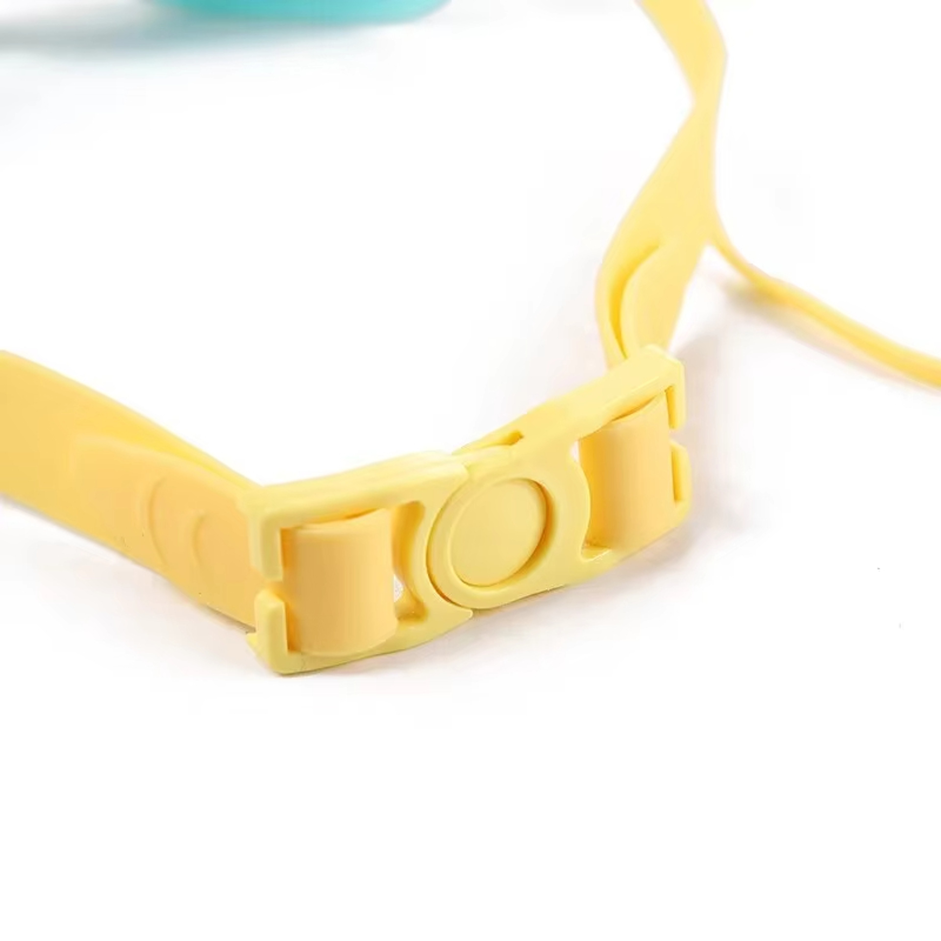 Kids Swim Goggles With Anti Fog Lens And Silicone Earplugs 2