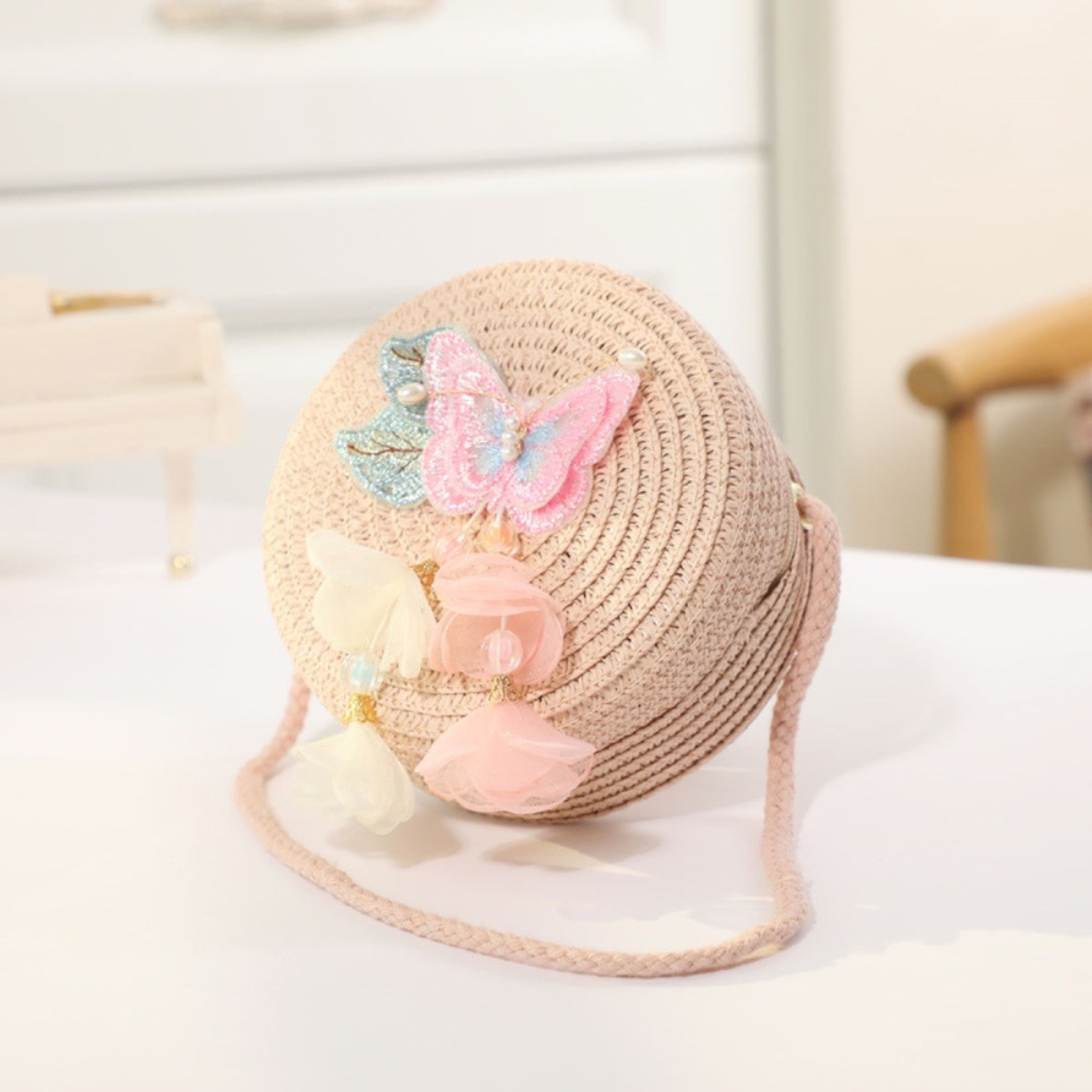 Kids Straw Bag With Lace Bow Lightweight Girls Crossbody Purse For Summer Beach Adventures 9