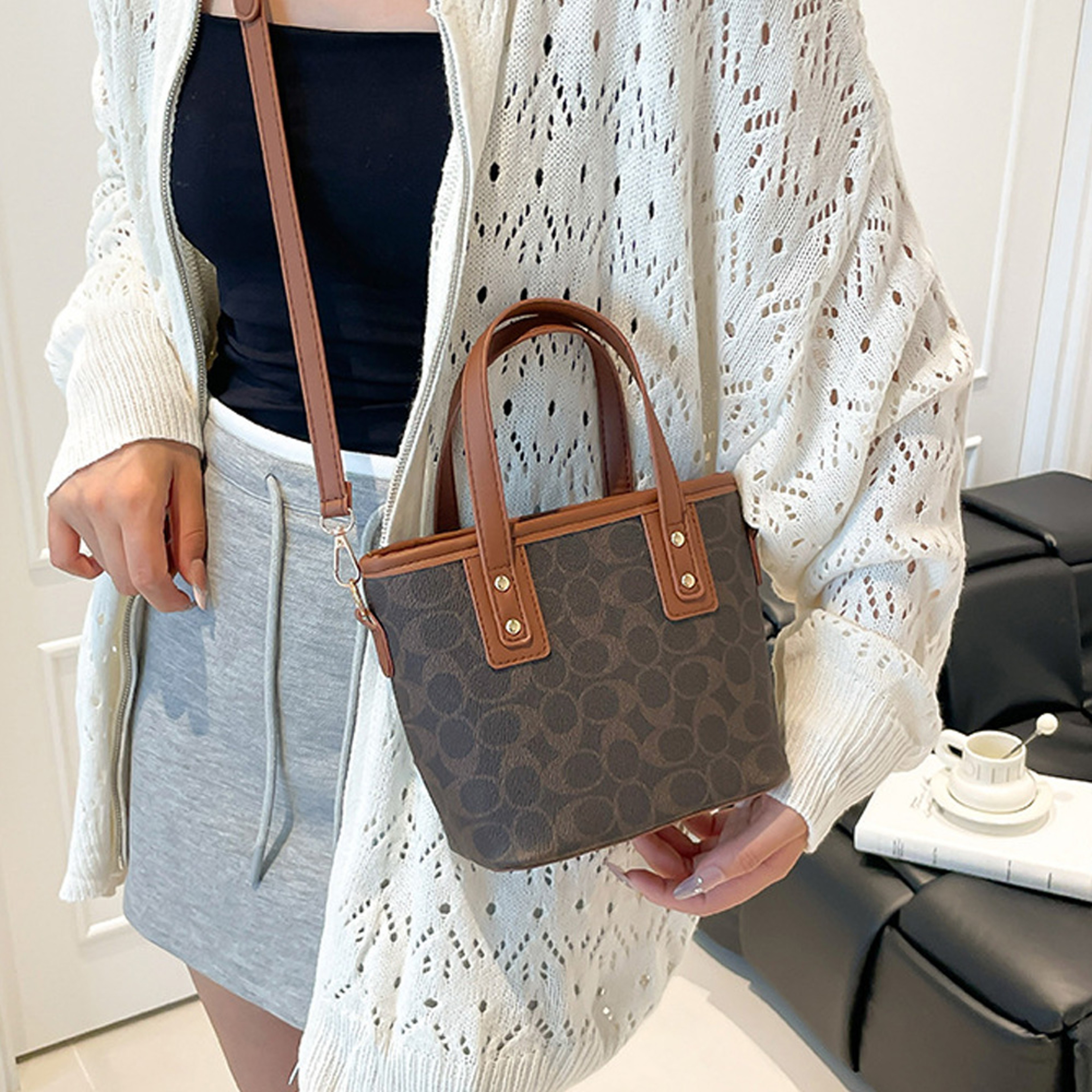 Elegant Women's Crossbody Bag Textured Bucket Bag Korean Fashion Shoulder Purse – view 2