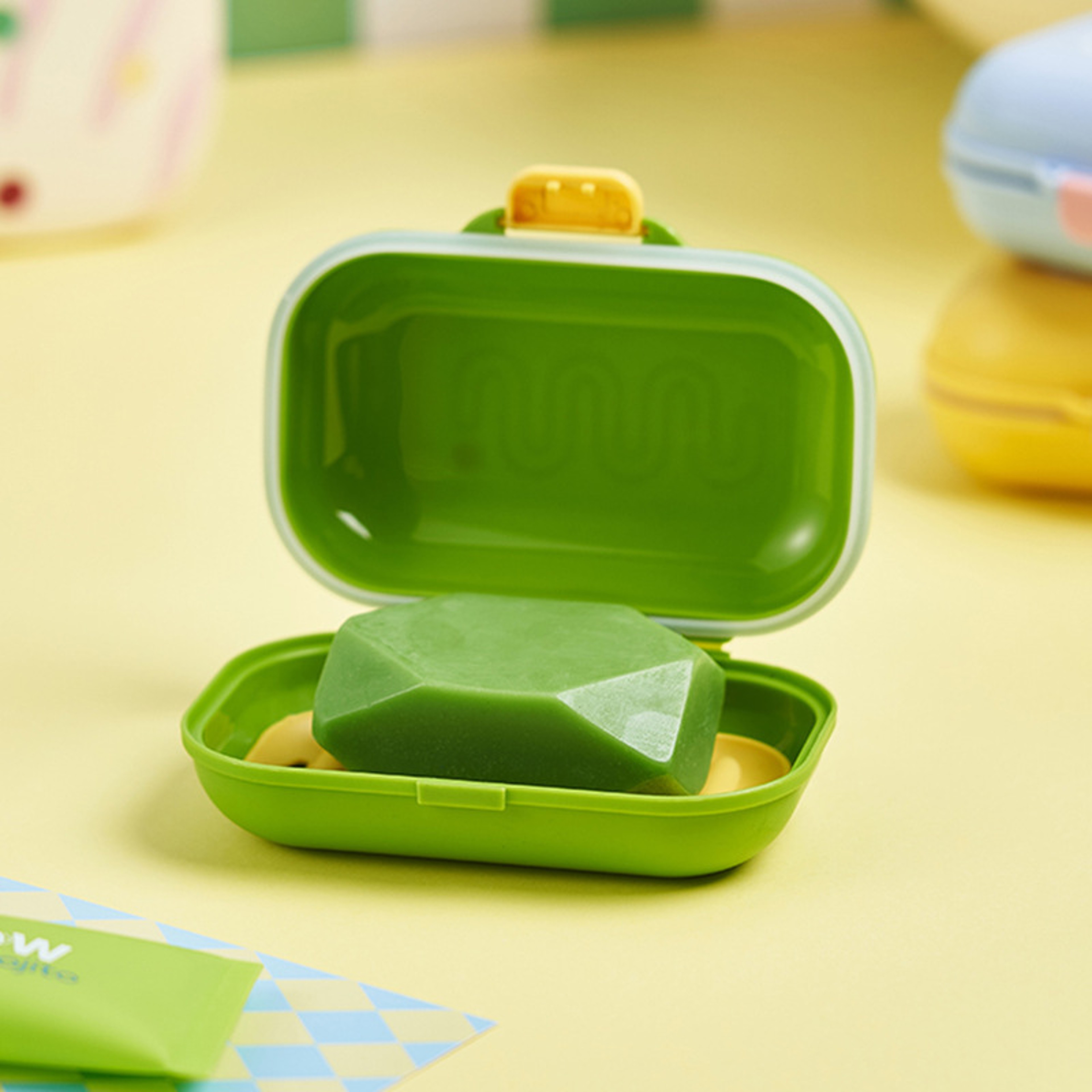 Portable Draining Travel Soap Case With Lid Reusable Portable Soap Holder For Travel  Daily Use 2