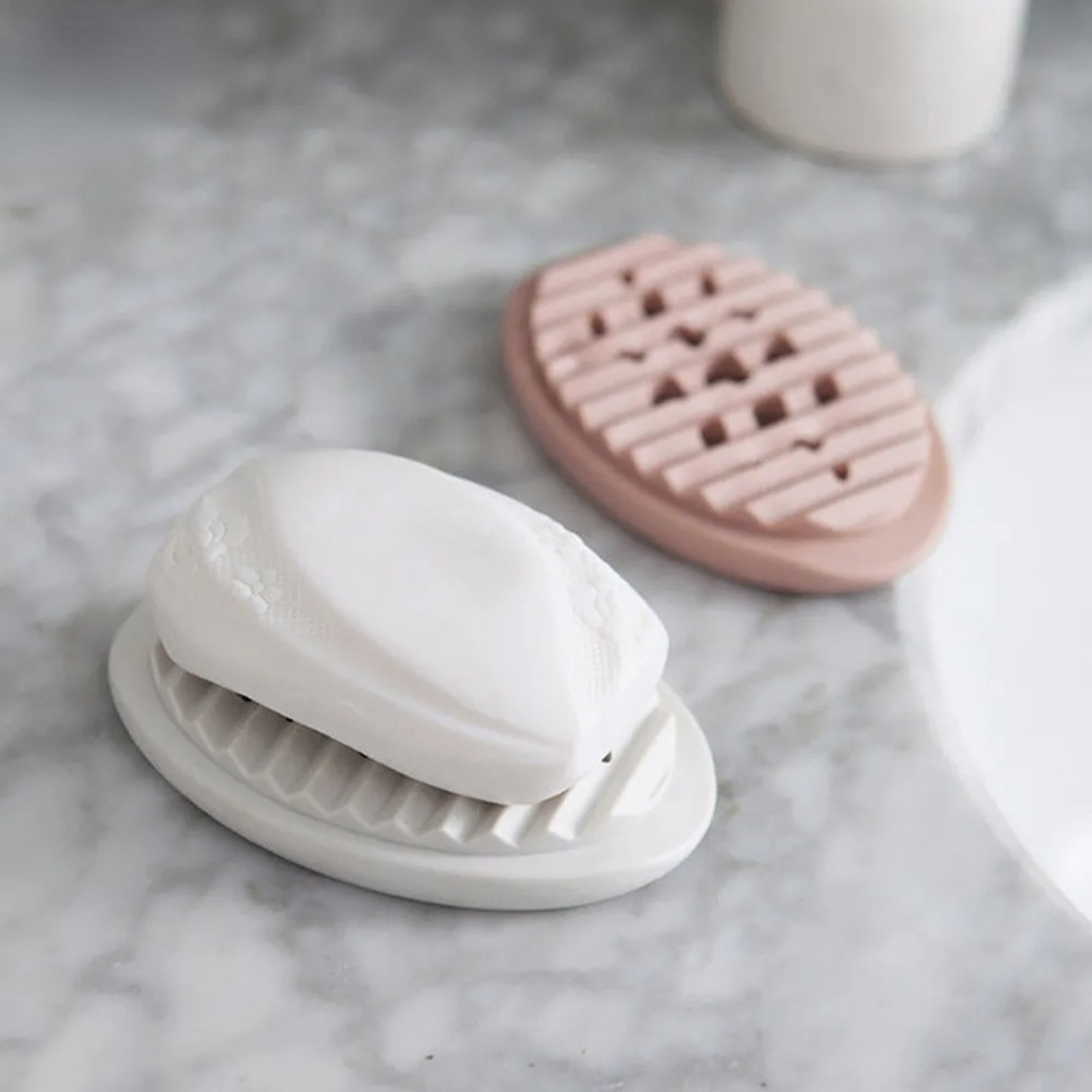 Silicone Soap Dish Self Draining Non Slip Bathroom  Kitchen Soap Holder 2
