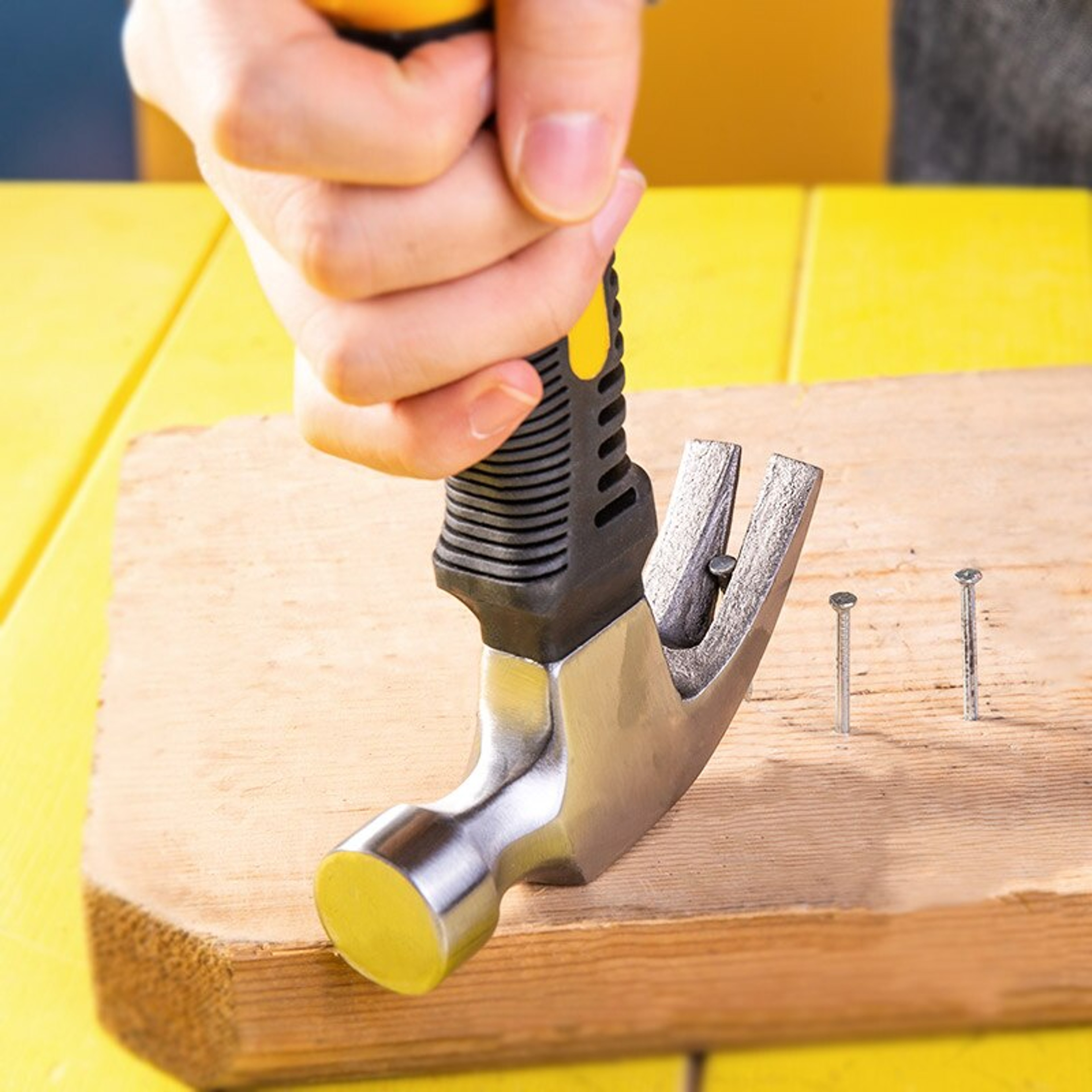 Mini Survival Hammer Portable Carpentry Hammer With Window Breaker For Camping DIY  Emergency Use 1