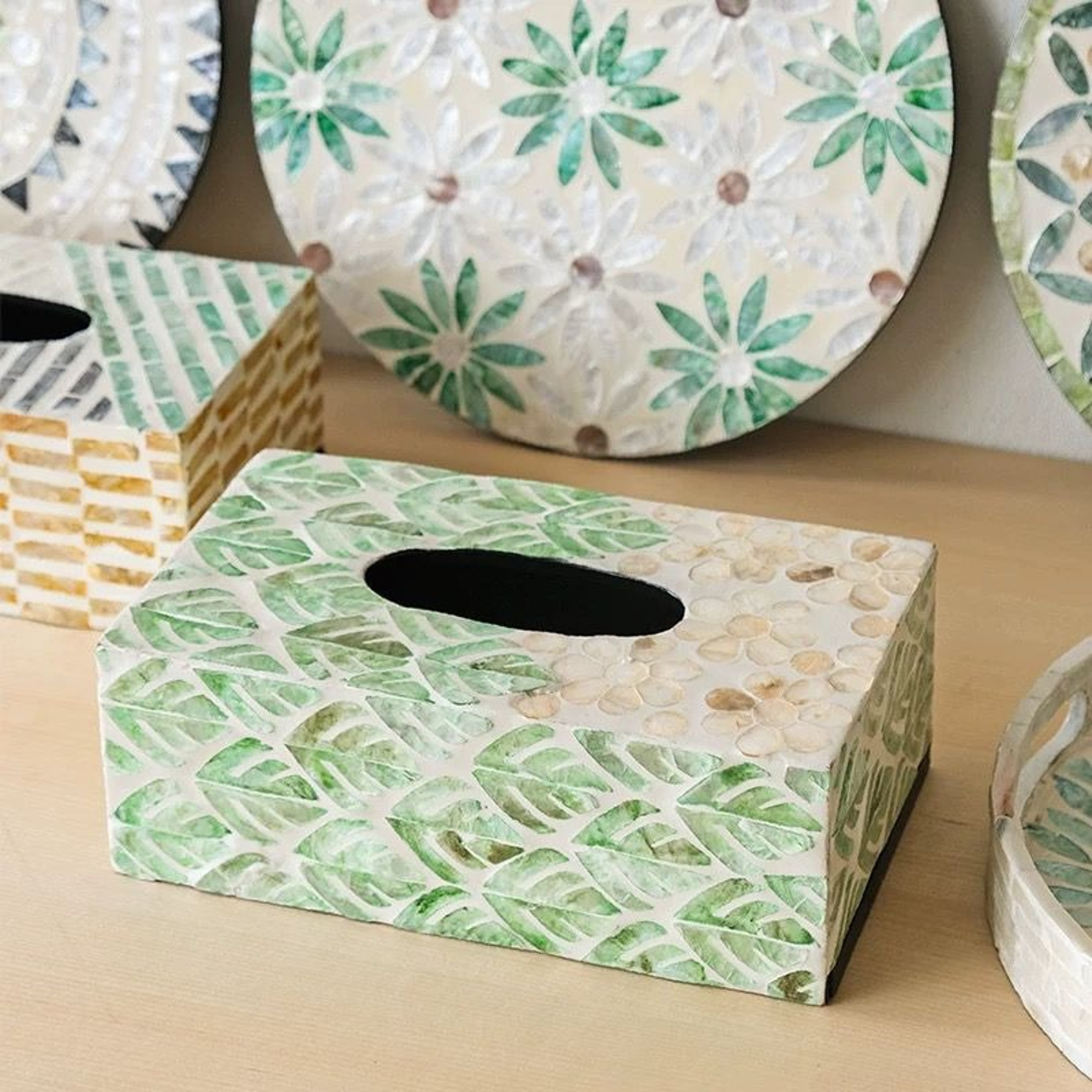 Luxury Coastal Tissue Box With Natural Seashell Accent For Beach House  Living Room Decor 4