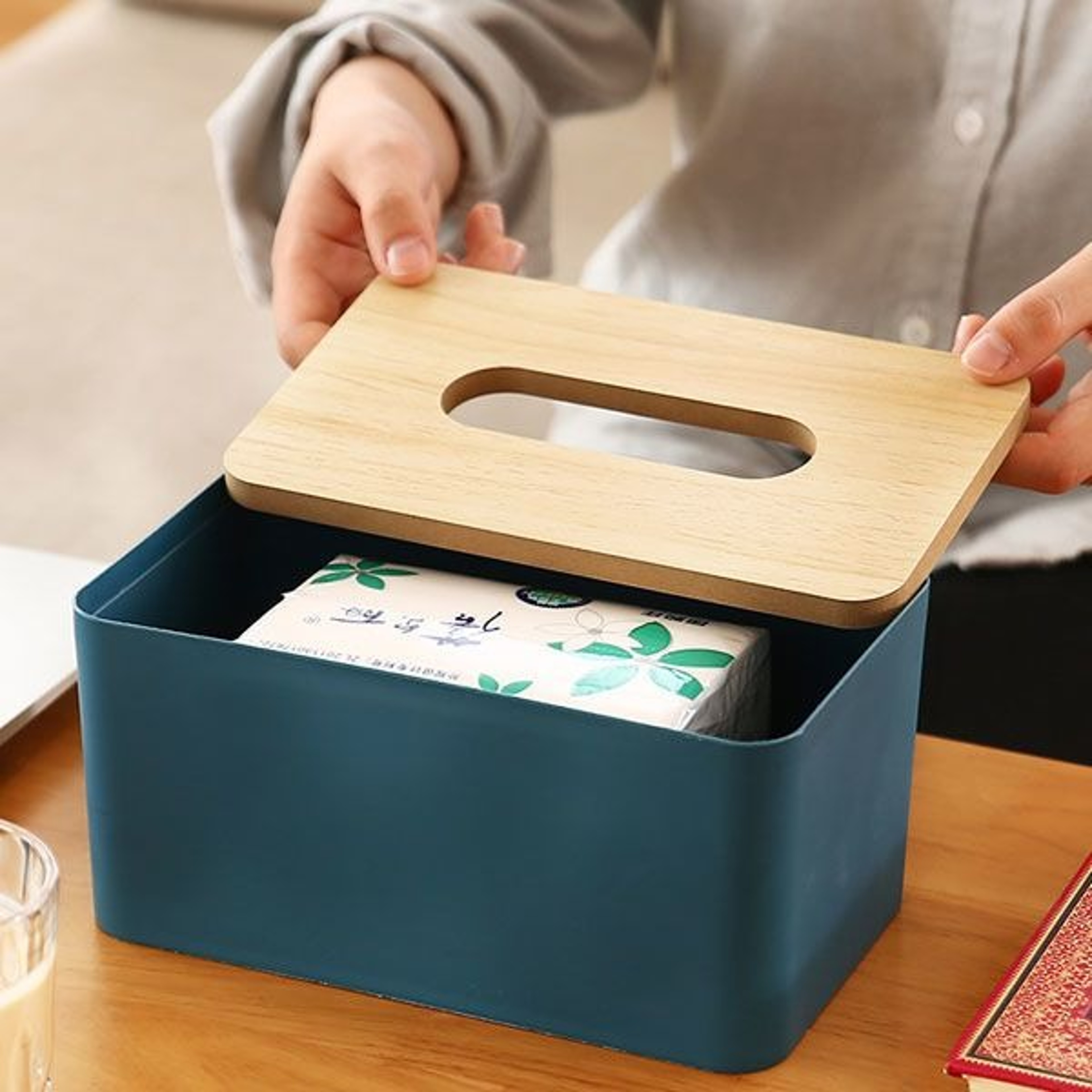 Modern Tissue Box Cover With Dustproof Lid Large Capacity Square Tissue Holder For Home  Office 2