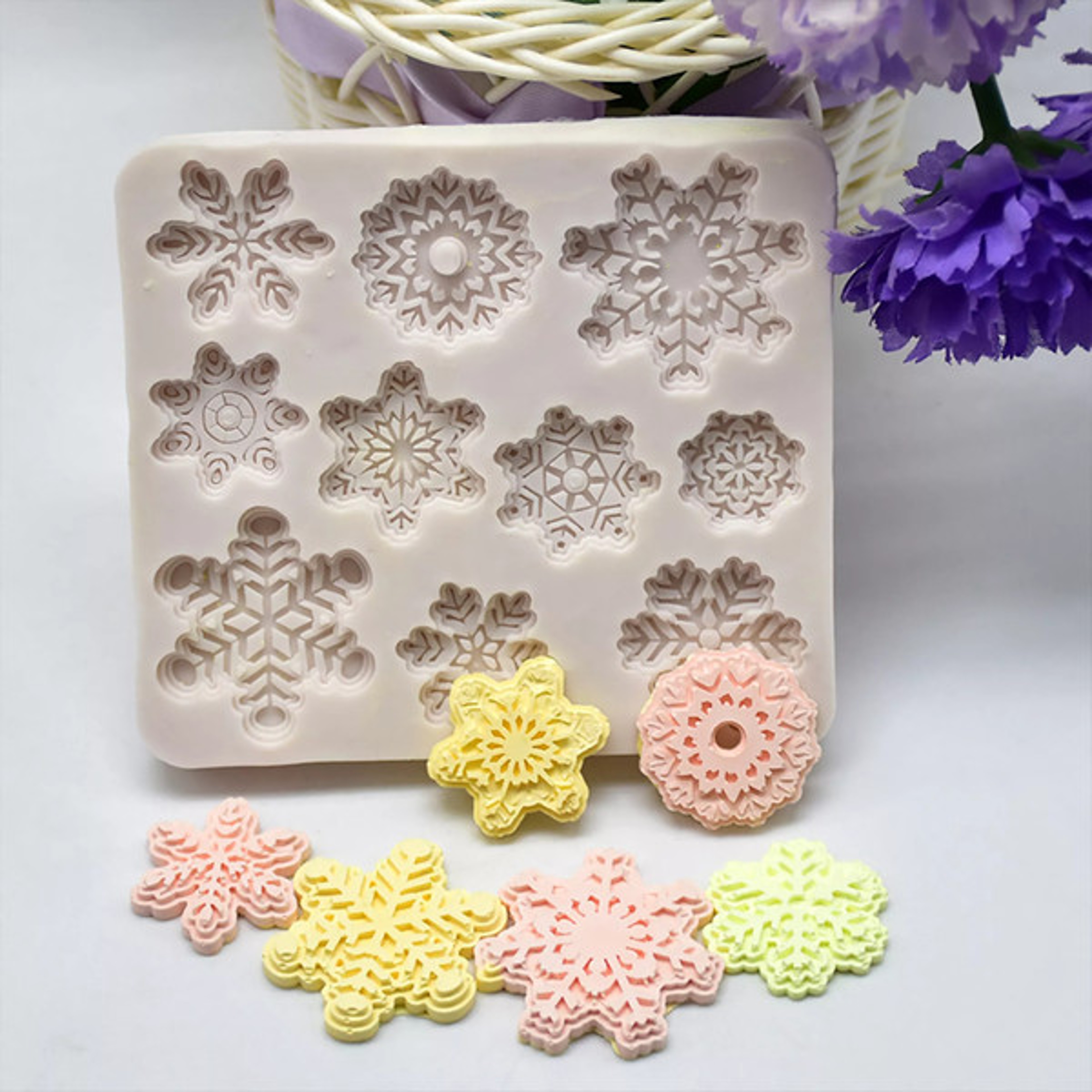 Snowflake Silicone Mold for Baking & Cake Decorating1