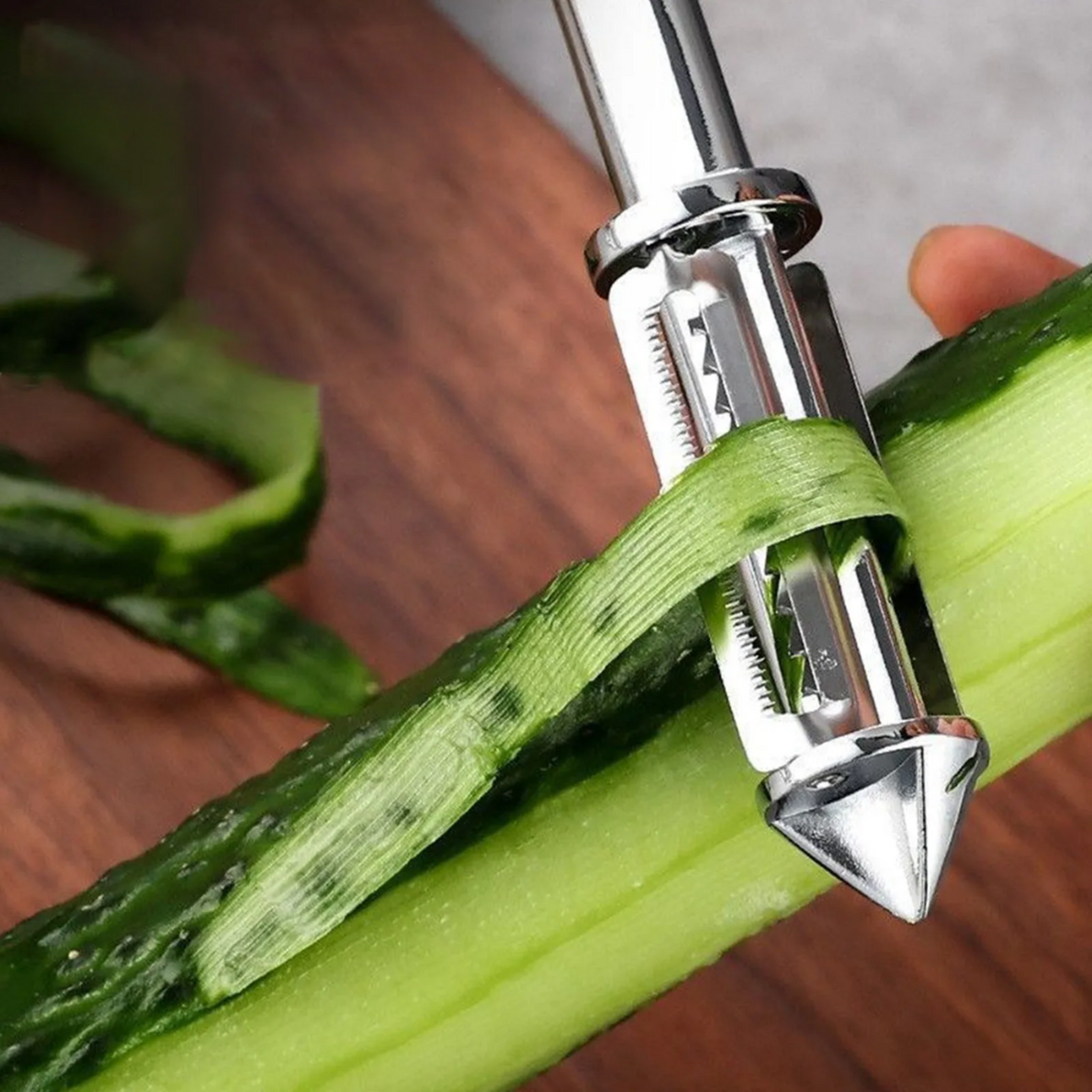 Stainlesssteelmultifunctionalveggiepeeler2.png