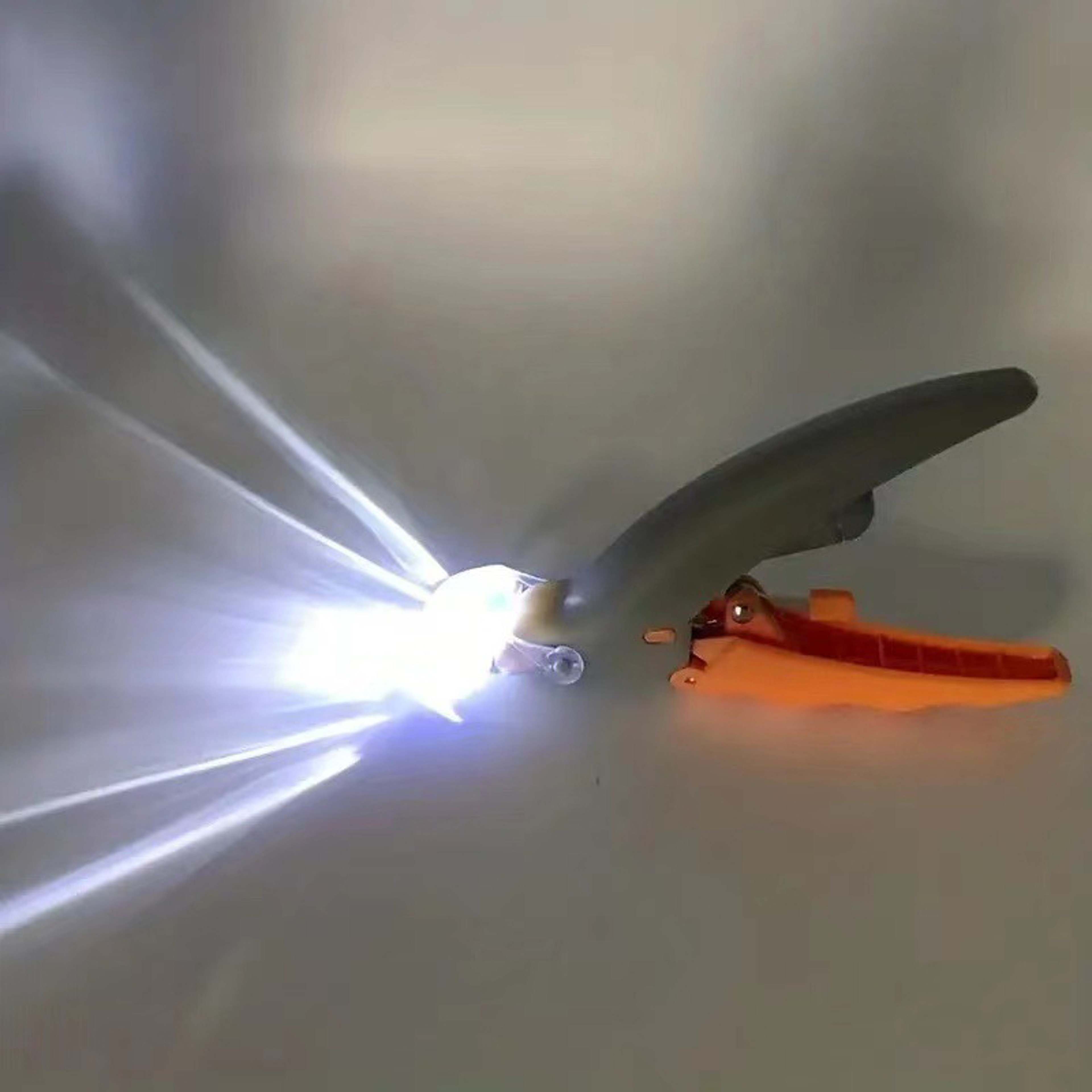 Professional LED Pet Nail Clippers For Dogs  Cats With Safety Guard 5