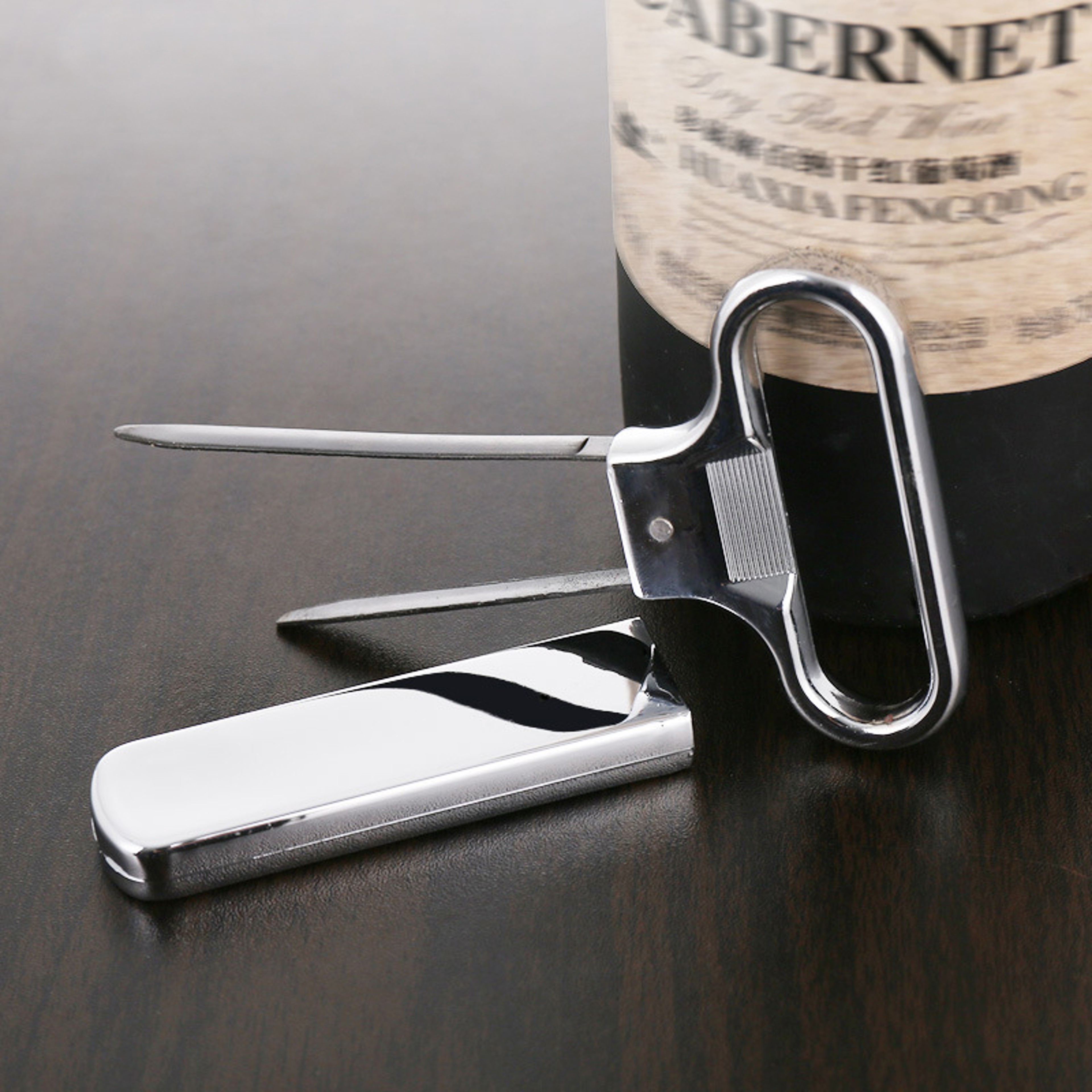 9vAjPortable-Wine-Bottle-Opener-Metal-Two-prong-Cork-Puller-Old-Red-Wine-Champagne-Opener-Wine-Cork.jpg
