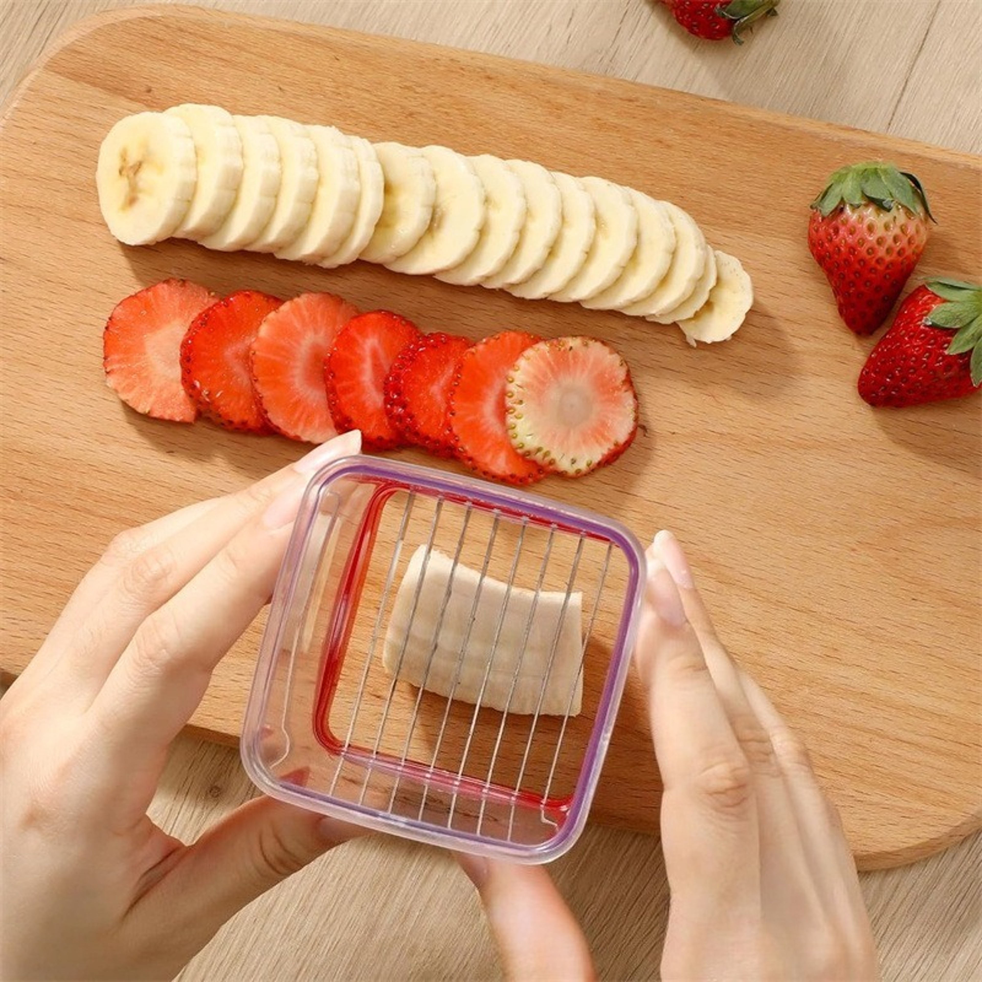 Professional Strawberry  Fruit Slicer With Container Soft Food Chopper 1