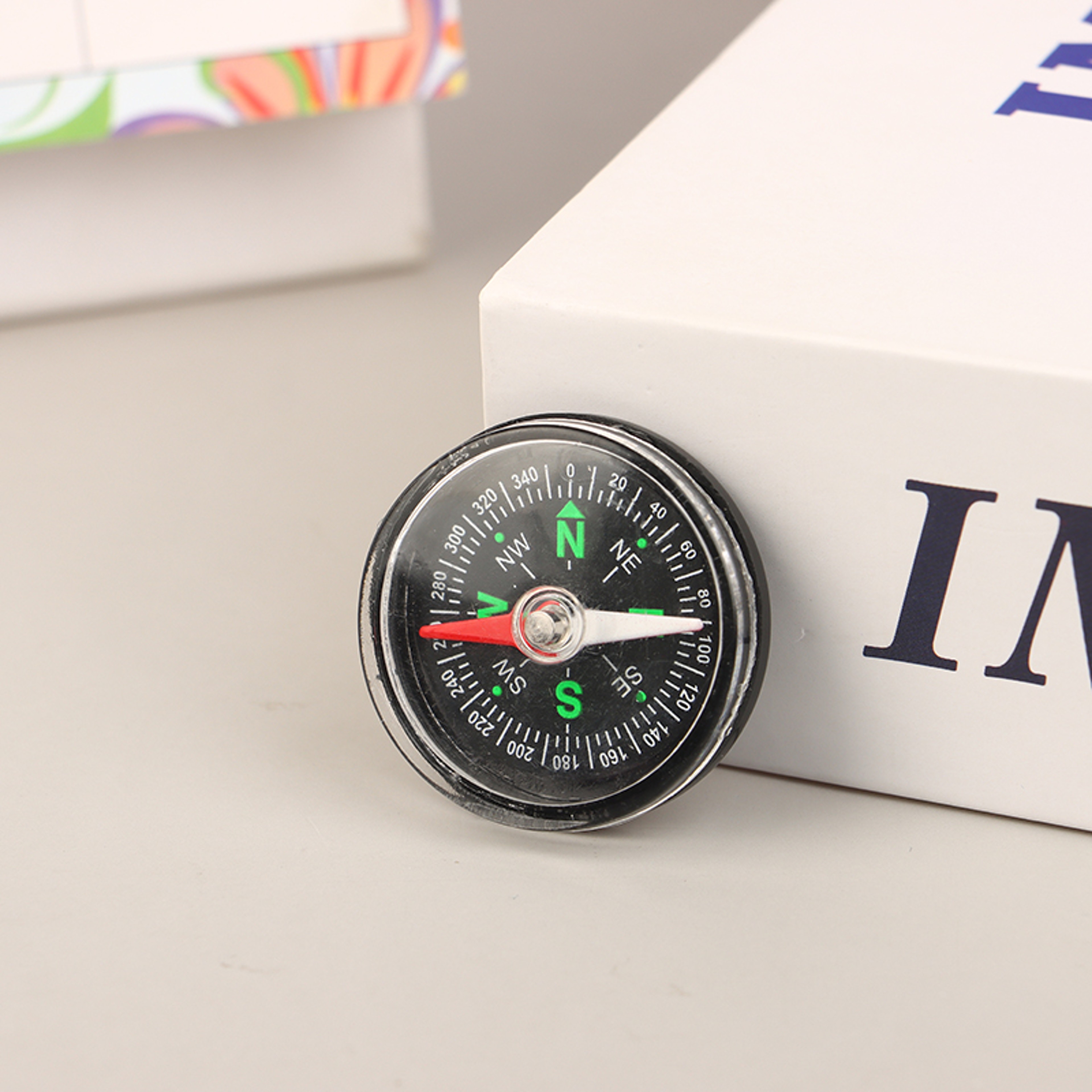 Premium Handheld Compass for Camping & Outdoor Navigation – view 5