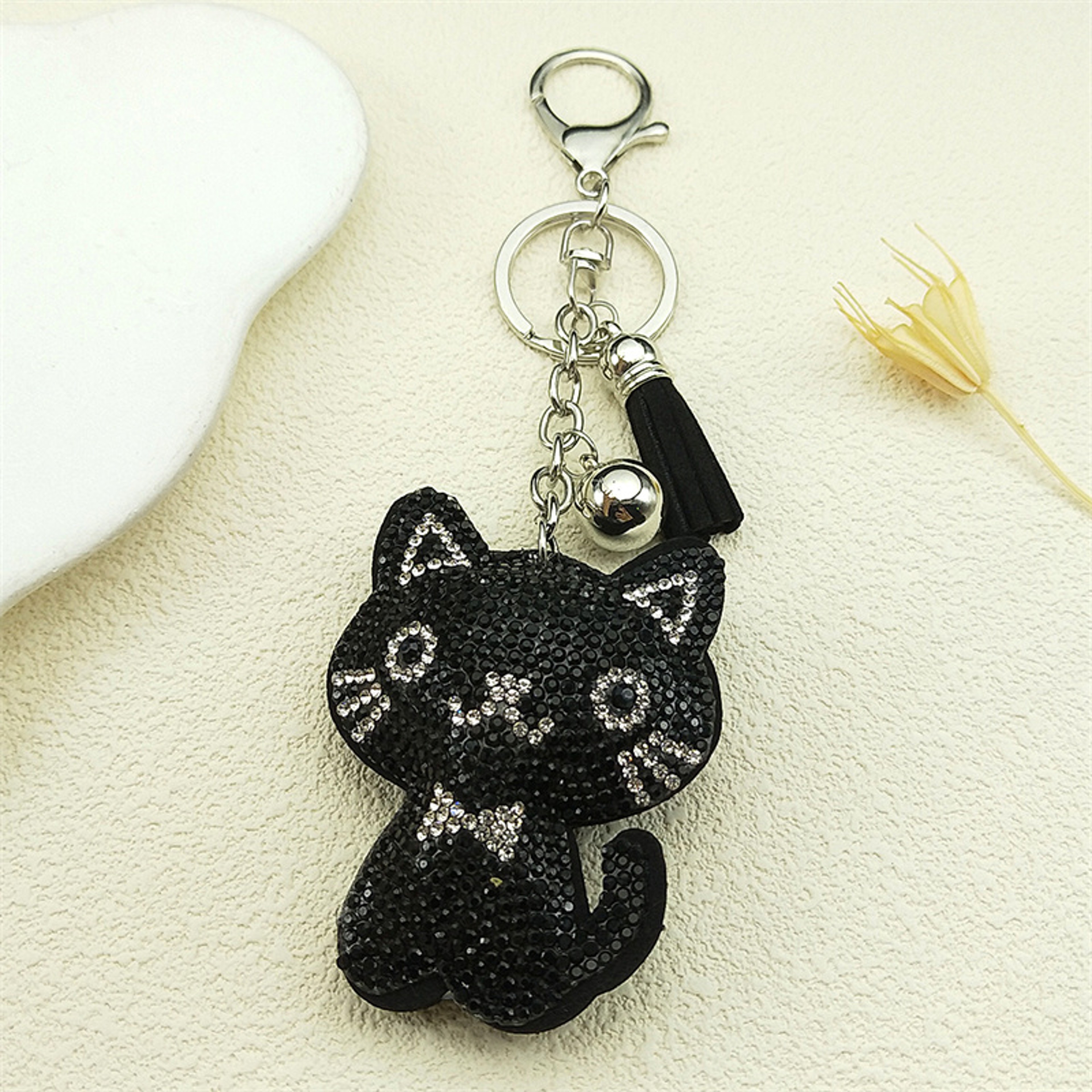 Black Cute Kitty Bowknot Keychain Stylish Cat Keychain – view 1