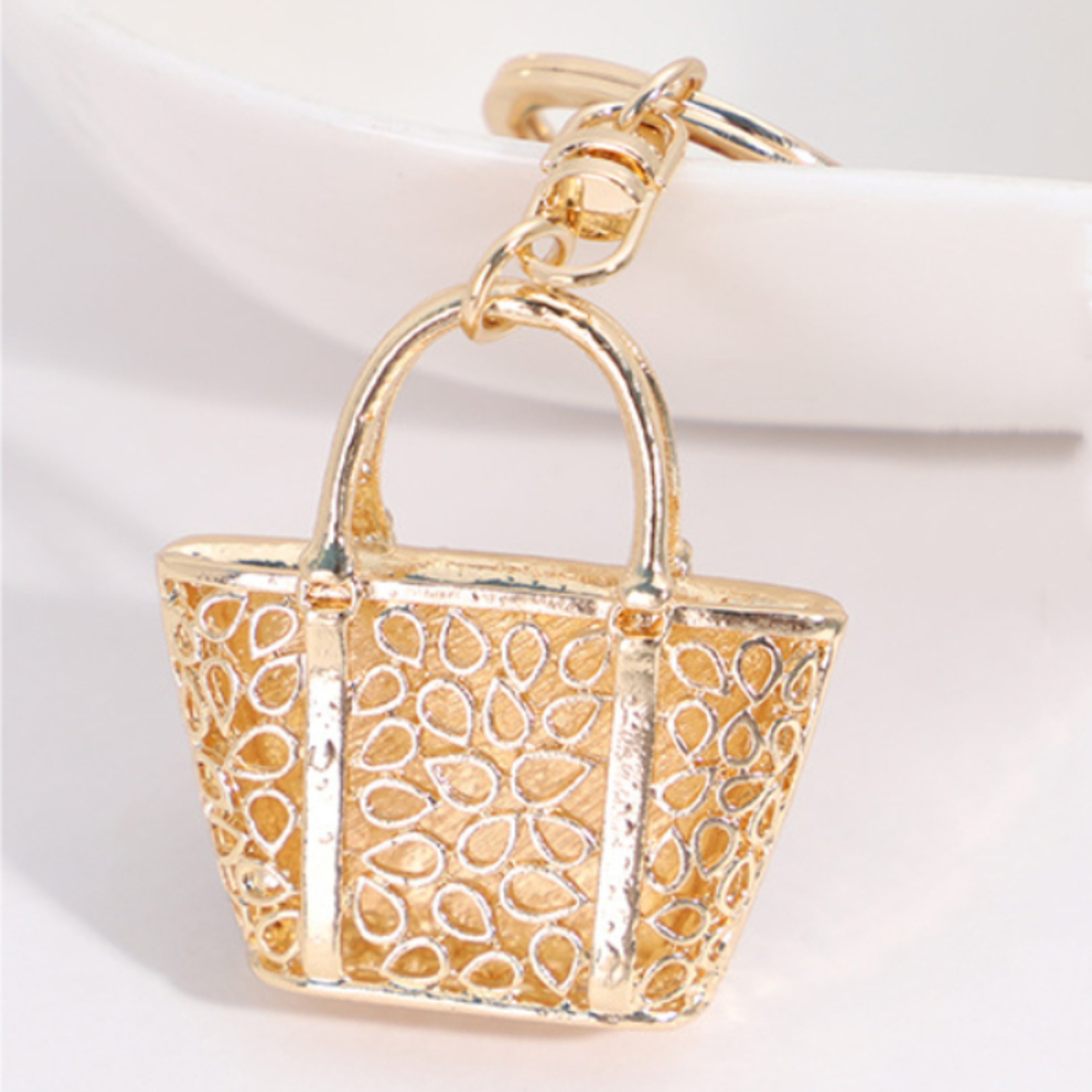 Stylish Leopard Print Bag Keychain Cute Car & Gift Pendant – view 2