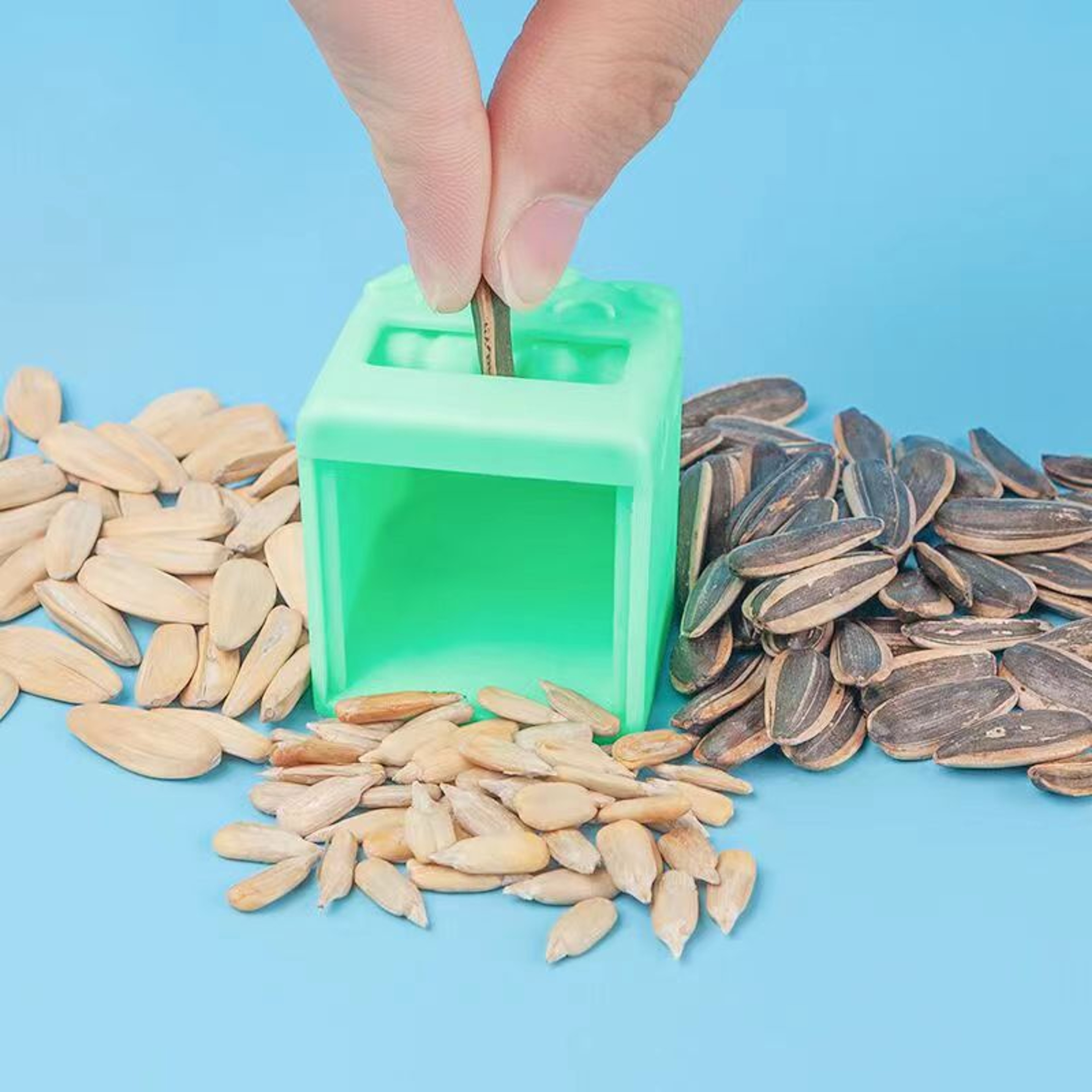 Sunflower & Melon Seed Manual Sheller Nut Cracker Easy Kitchen Seed Opener – view 1