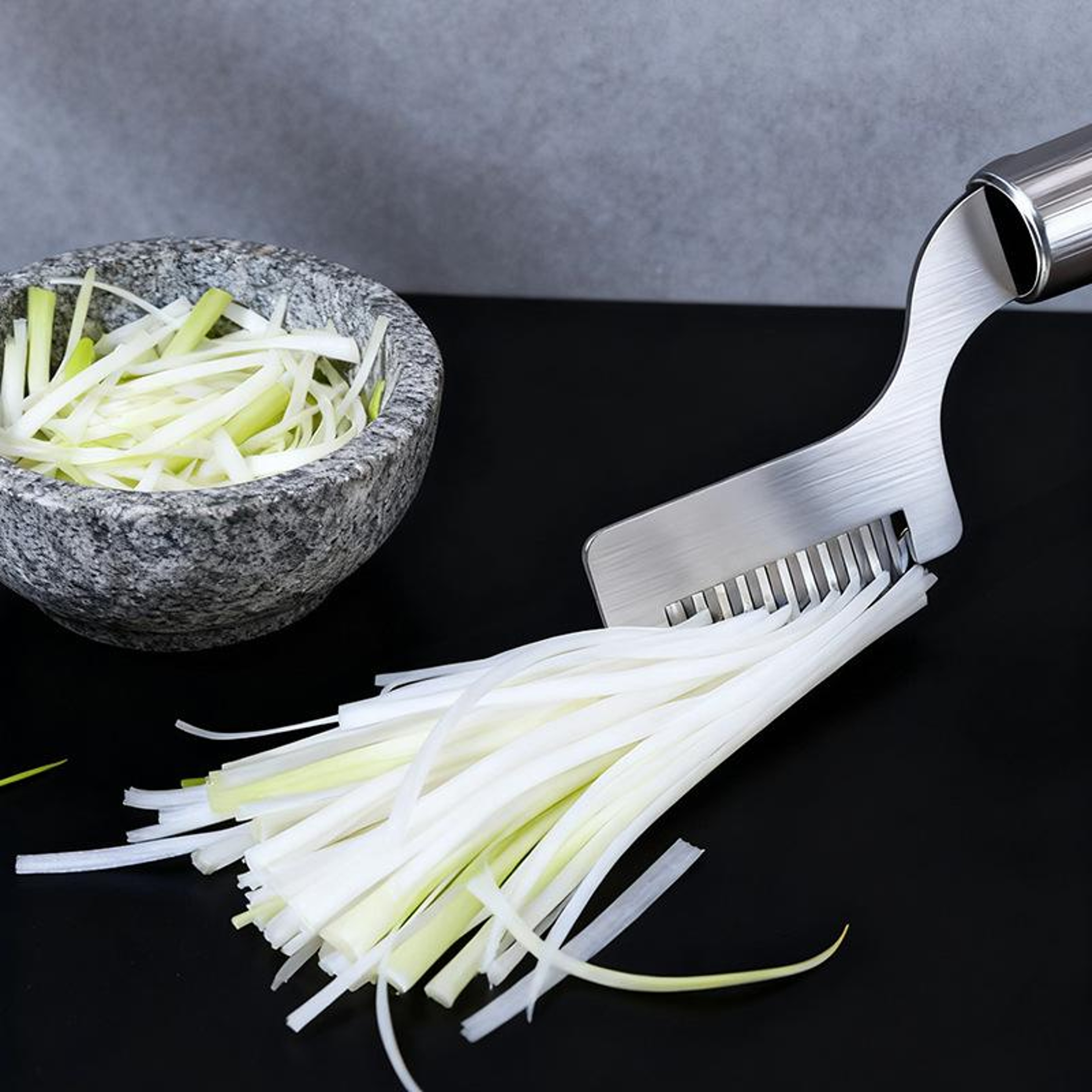 Premium Curved Blade Green Onion Chopper For Fast  Easy Food Prep 1
