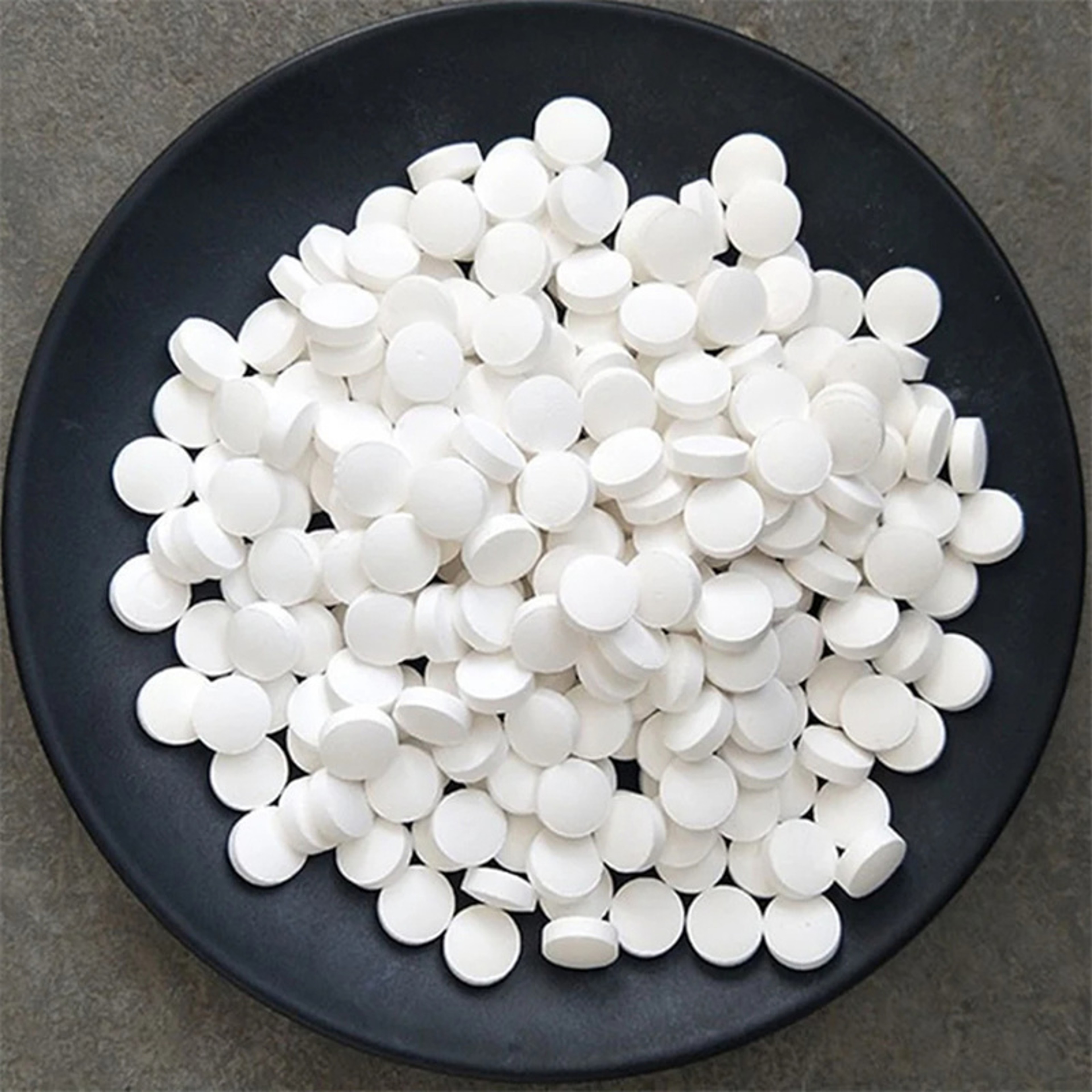Pool Cleaning Tablets Chlorine Bromine Spa and Swimming Pool Cleaner – view 2