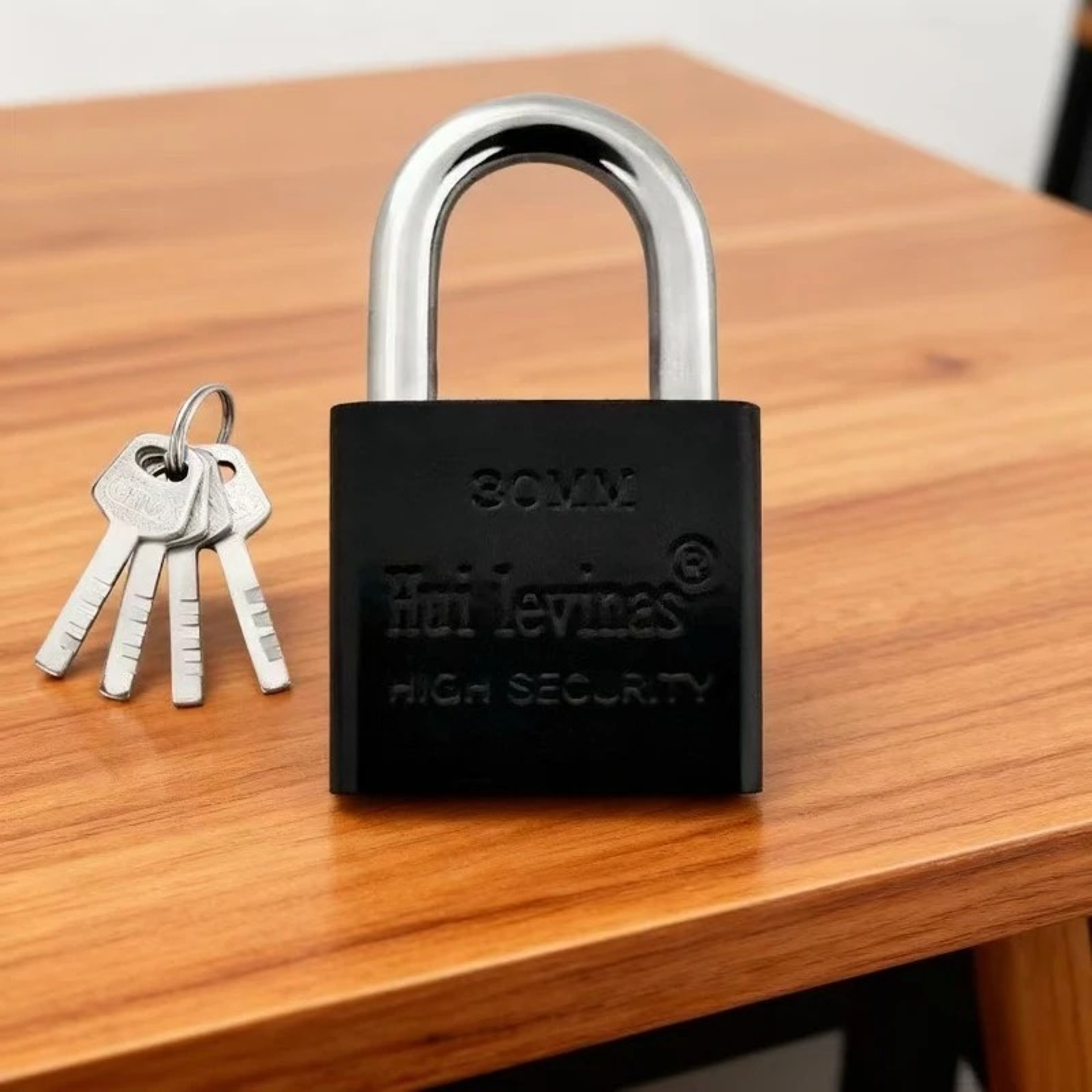 Heavy Duty Waterproof Padlock With Keys Anti Rust High Security Outdoor Lock 4