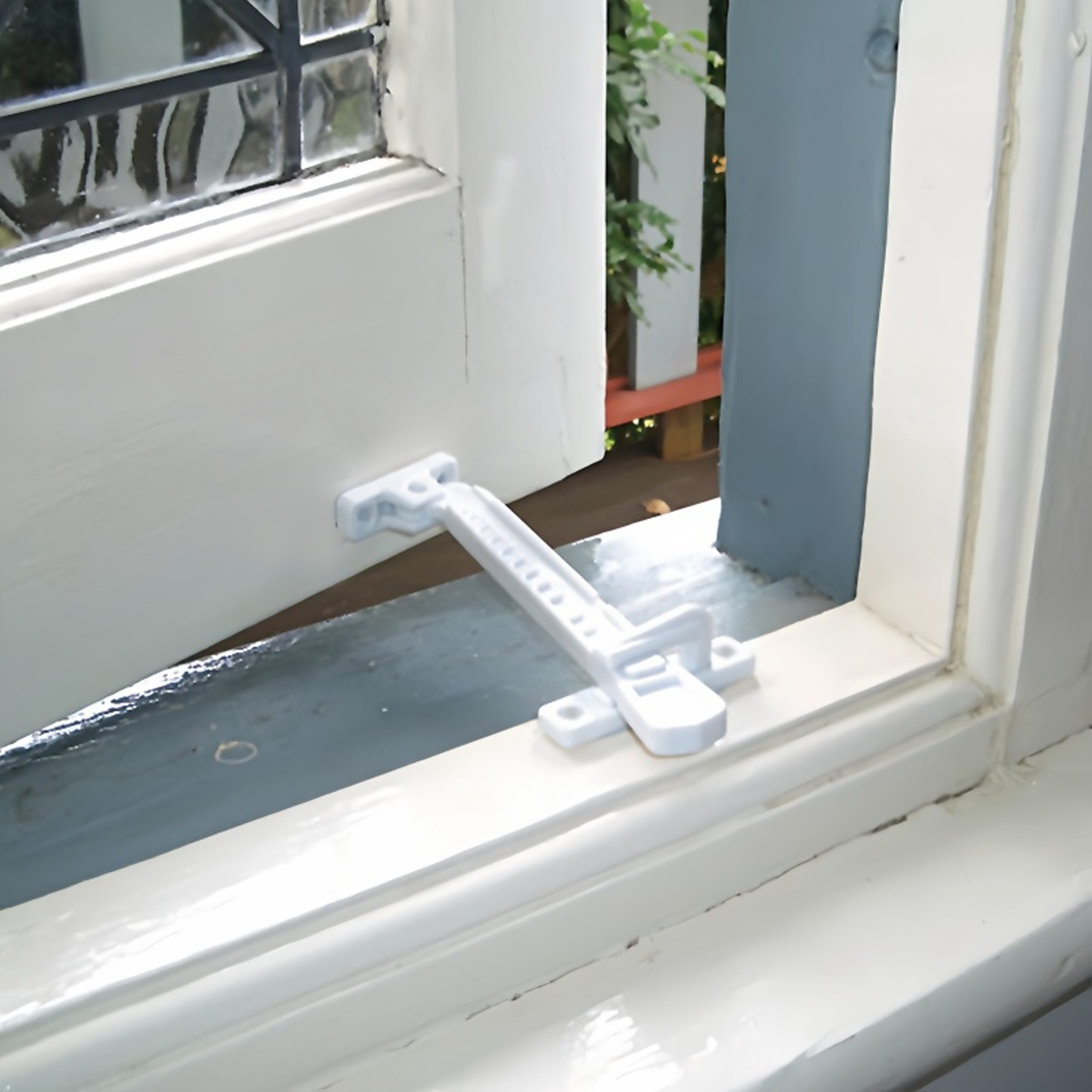 Adjustable Window Safety Lock & Child Proof Window Restrictor for Secure Ventilation – view 6