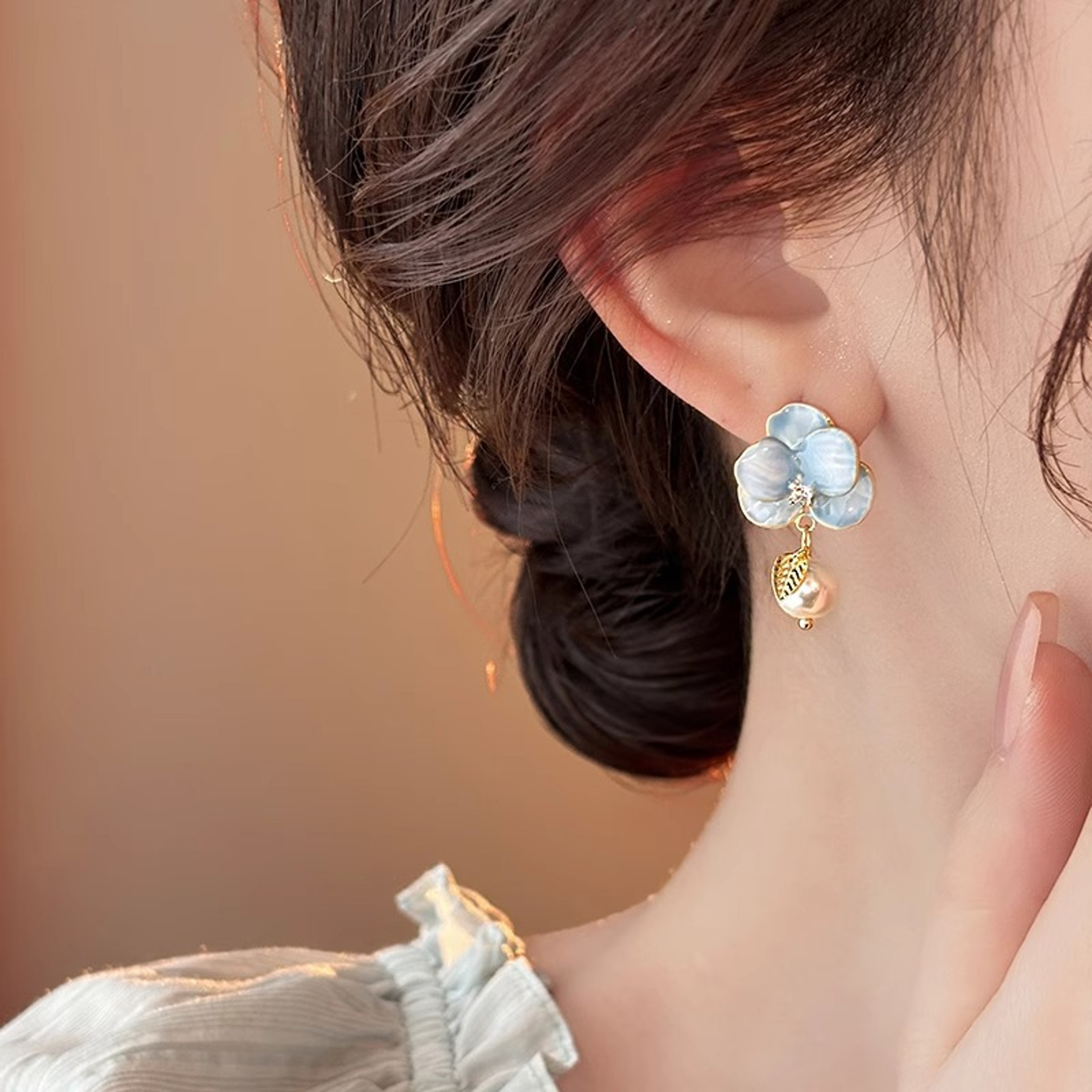 Blue Drip Oil Flower Pearl Petal Earrings Retro Elegant Women Jewelry 4