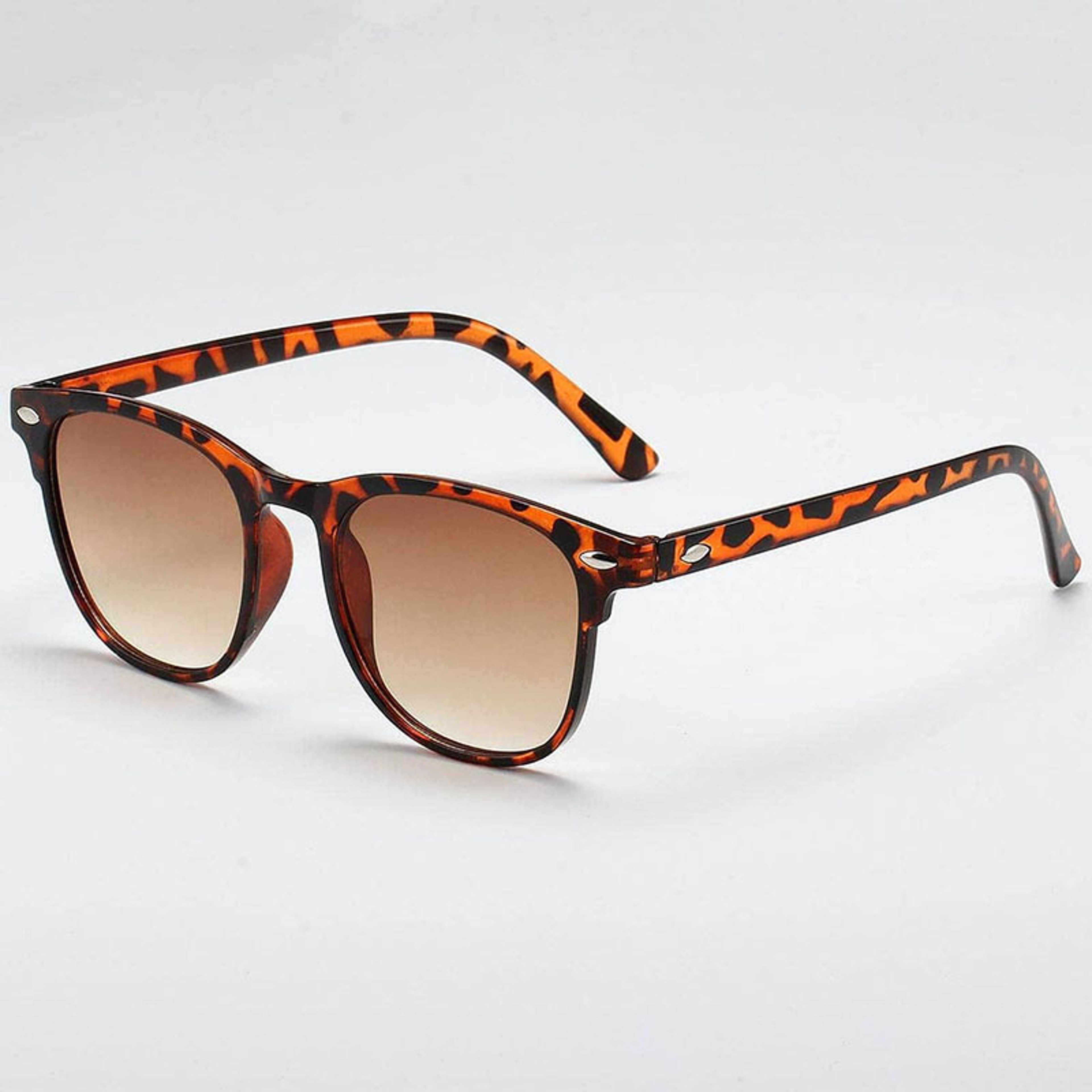 Retro UV Protection Womens Sunglasses Travel Eye Protection Fashion Shades 2