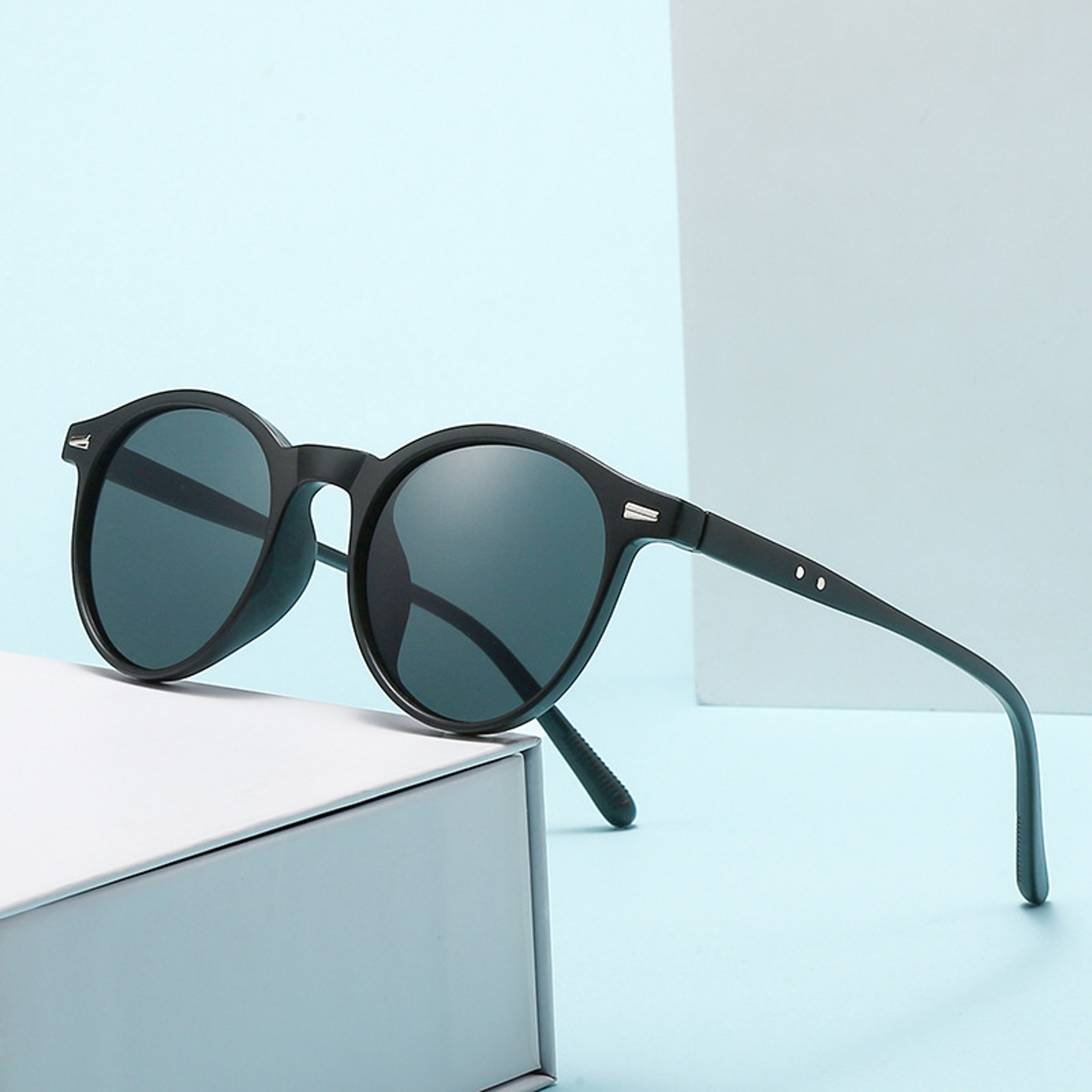 Retro Shield UV Round Sunglasses For Women  Men Vintage Driving Shades 4