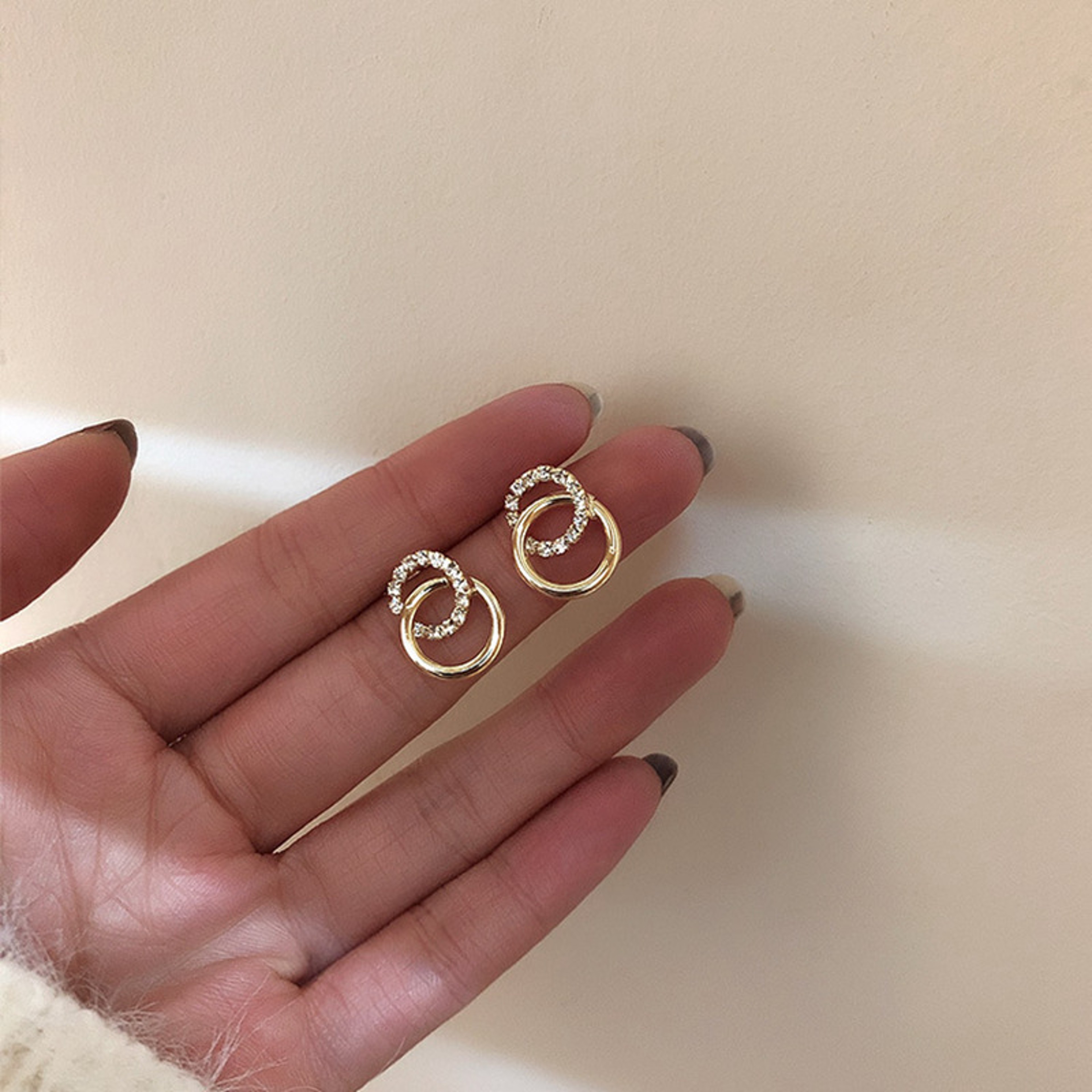Gold Double Hoop Geometric Rhinestone Stud Earrings For Women Light Luxury Fashion Jewelry 3