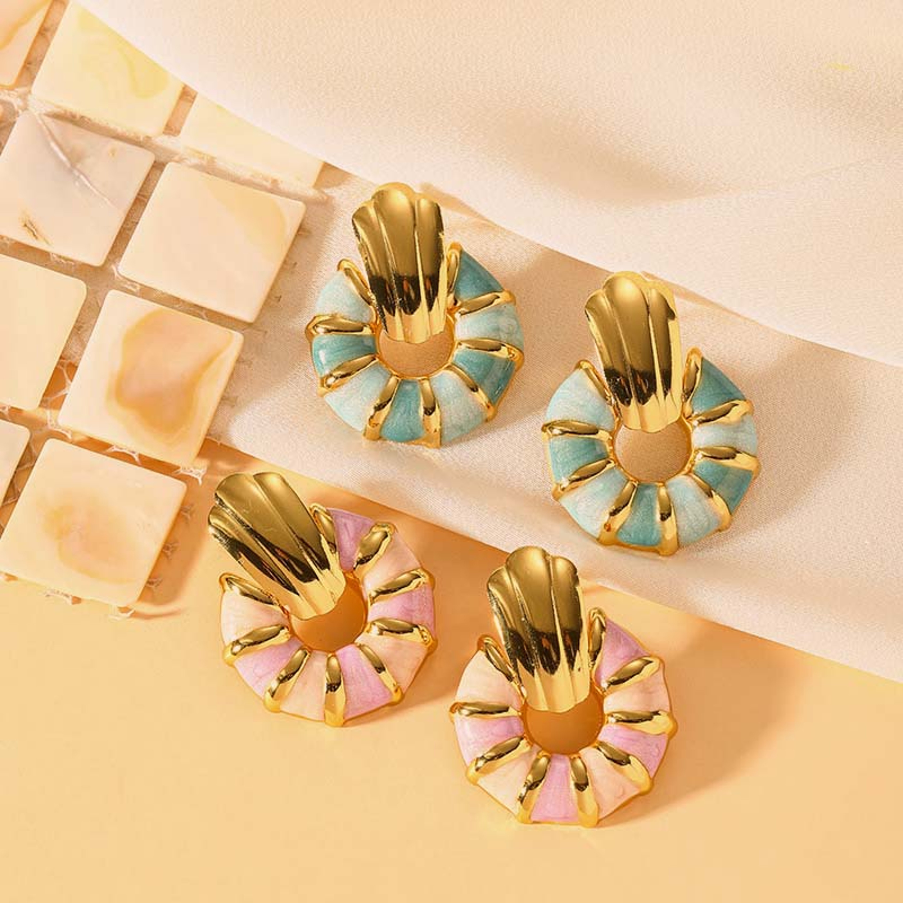 Vintage Enamel Stainless Steel Stud Earrings Colorful Light Luxury Party Jewelry Gift For Women 4